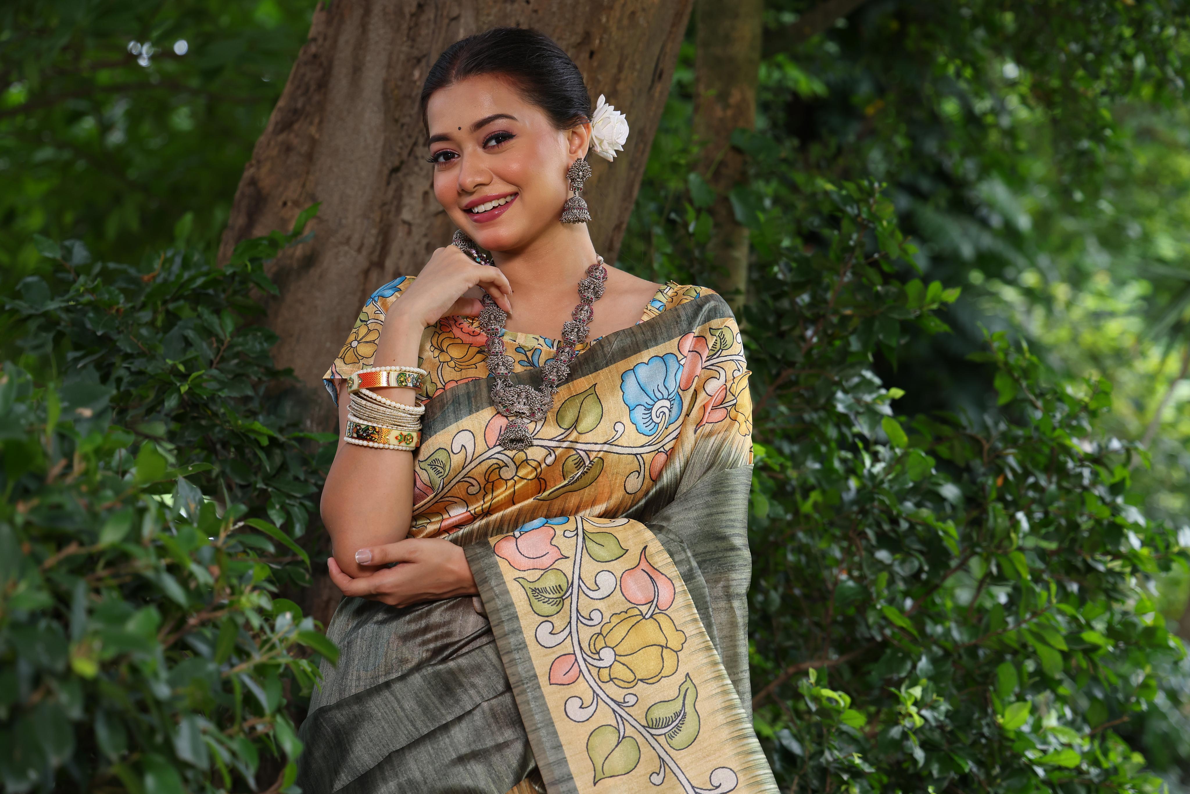 Verdun Green Tussar Silk Kalamkari Printed Saree With Blouse