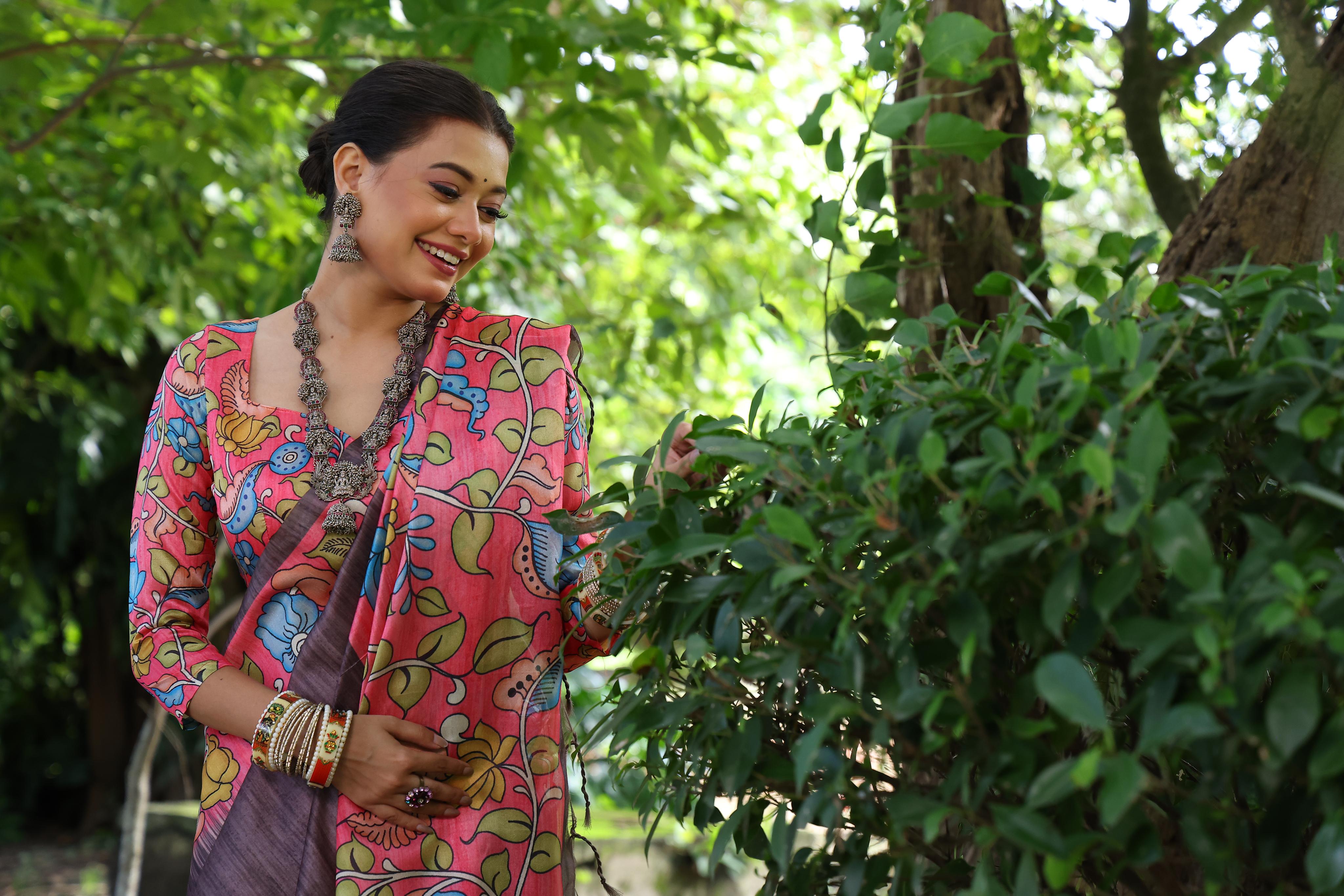 Cold Coffe Brown Tussar Silk Kalamkari Printed Saree With Blouse