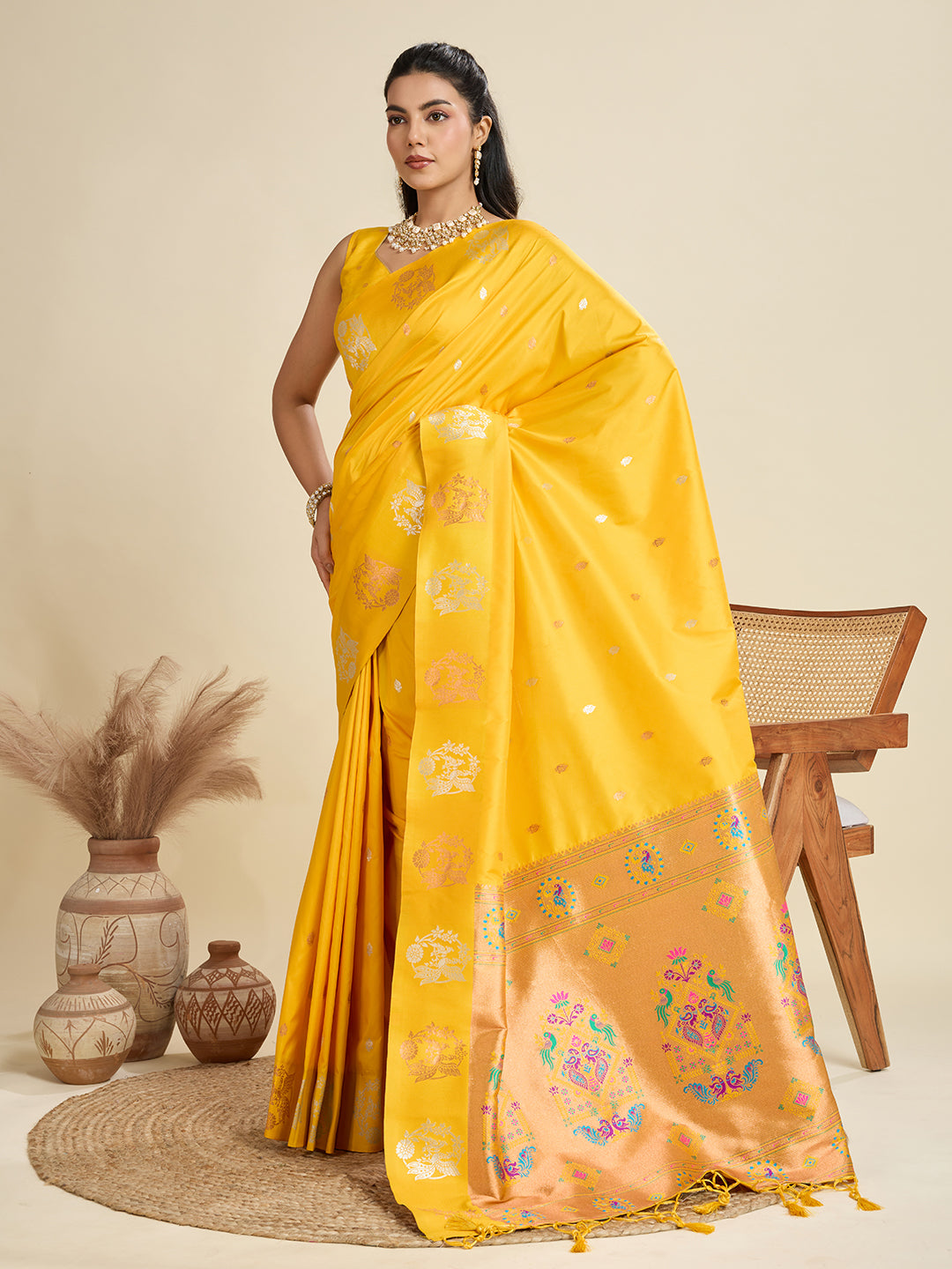 Murmurous Yellow Paithani Silk Saree With Ethnic Blouse Piece