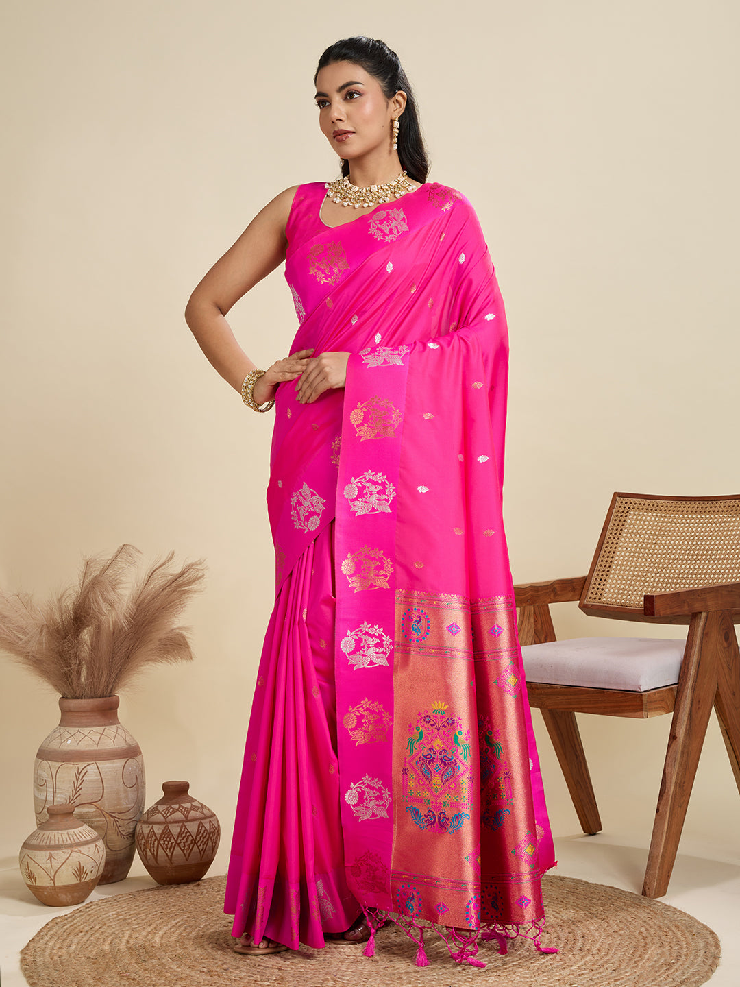 Magenta Pink Paithani Silk Saree With Ethnic Blouse Piece