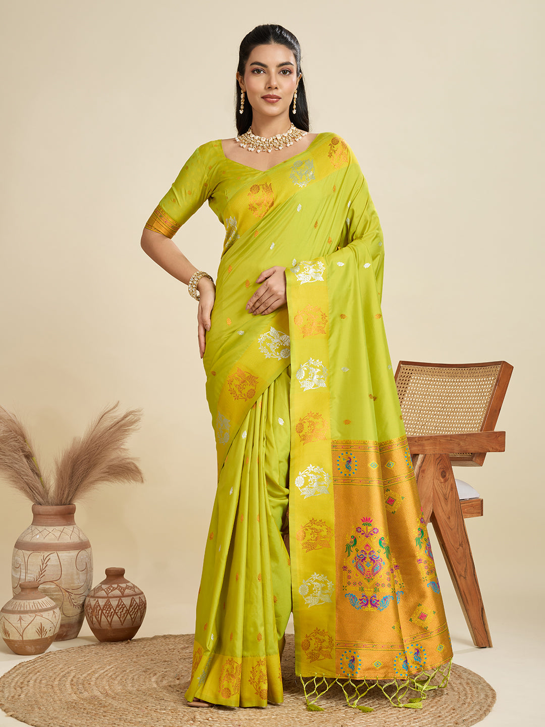 Opulent Parrot Paithani Silk Saree With Ethnic Blouse Piece