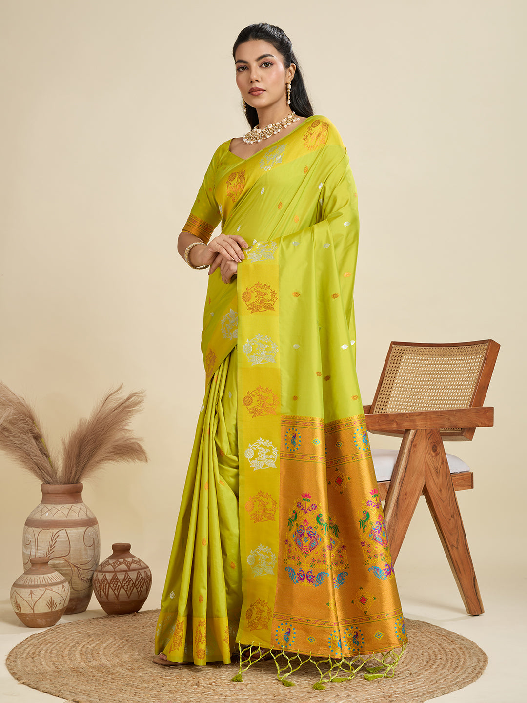 Opulent Parrot Paithani Silk Saree With Ethnic Blouse Piece