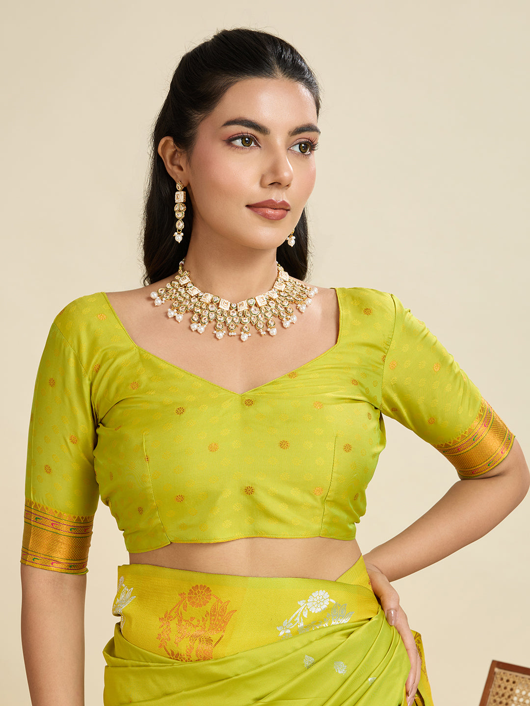 Opulent Parrot Paithani Silk Saree With Ethnic Blouse Piece