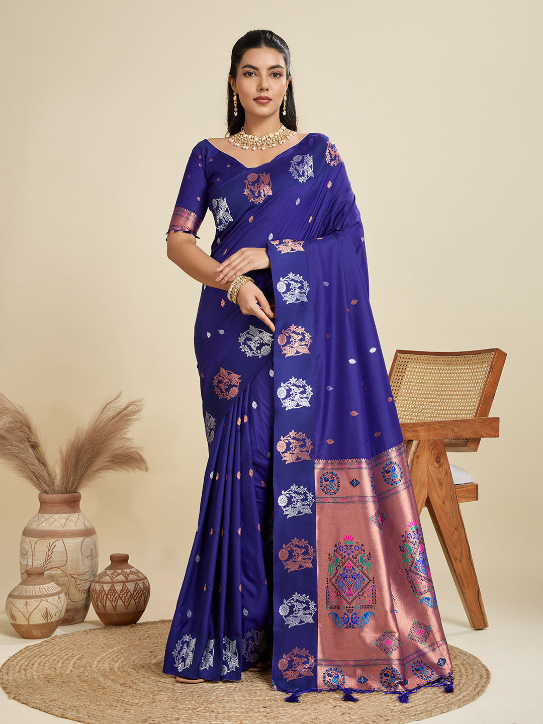 Capricious Navy Blue Paithani Silk Saree With Ethnic Blouse Piece