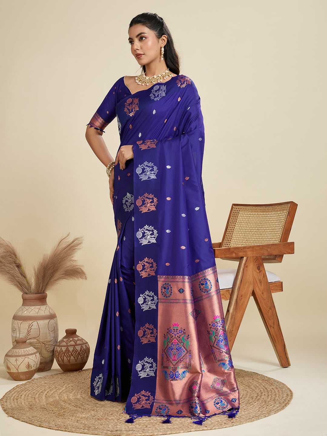 Capricious Navy Blue Paithani Silk Saree With Ethnic Blouse Piece