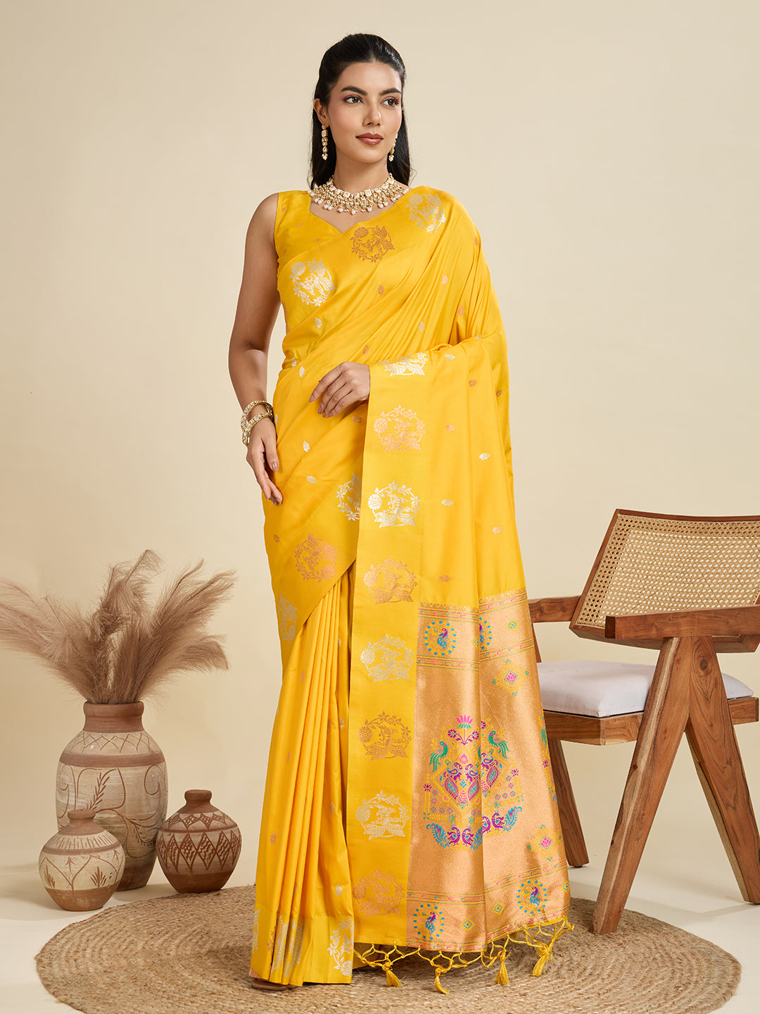Murmurous Yellow Paithani Silk Saree With Ethnic Blouse Piece