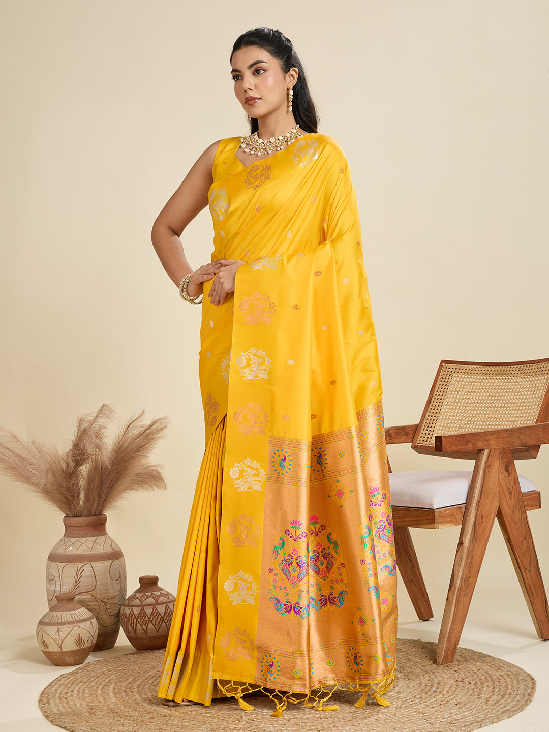 Murmurous Yellow Paithani Silk Saree With Ethnic Blouse Piece