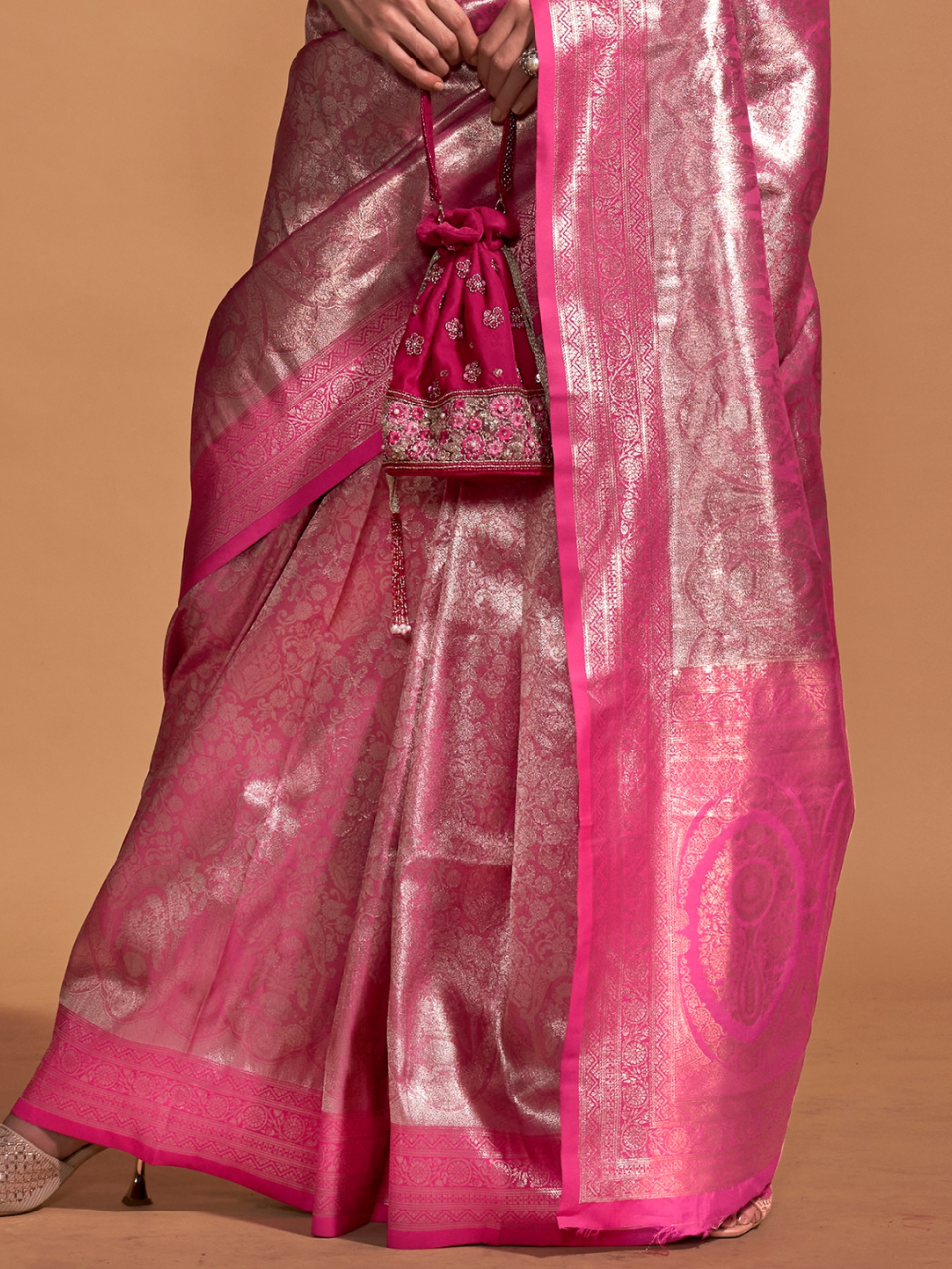 Shiny Pink Woven Kanjivaram Soft Silk Saree