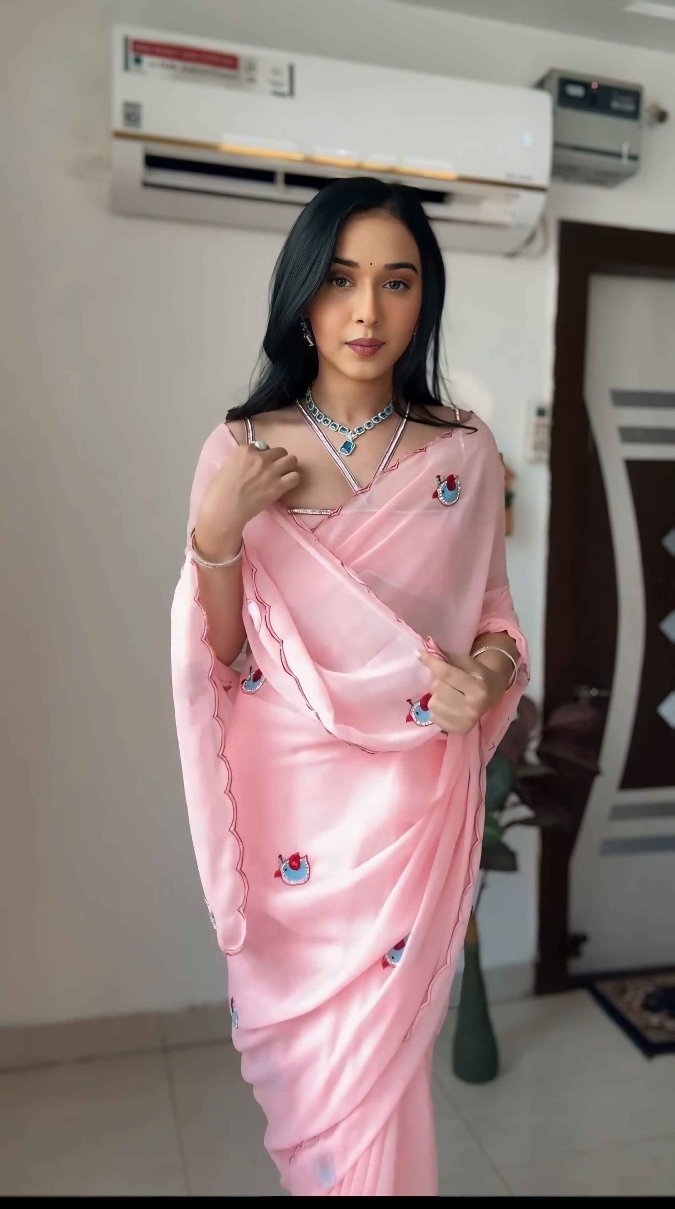 Stunning 1-Minute Ready To Wear Pink Georgette Saree