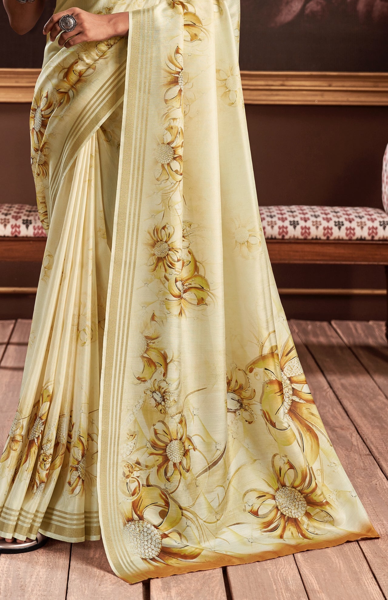 Pure Handloom Silk With Flowers Design Saree RP4