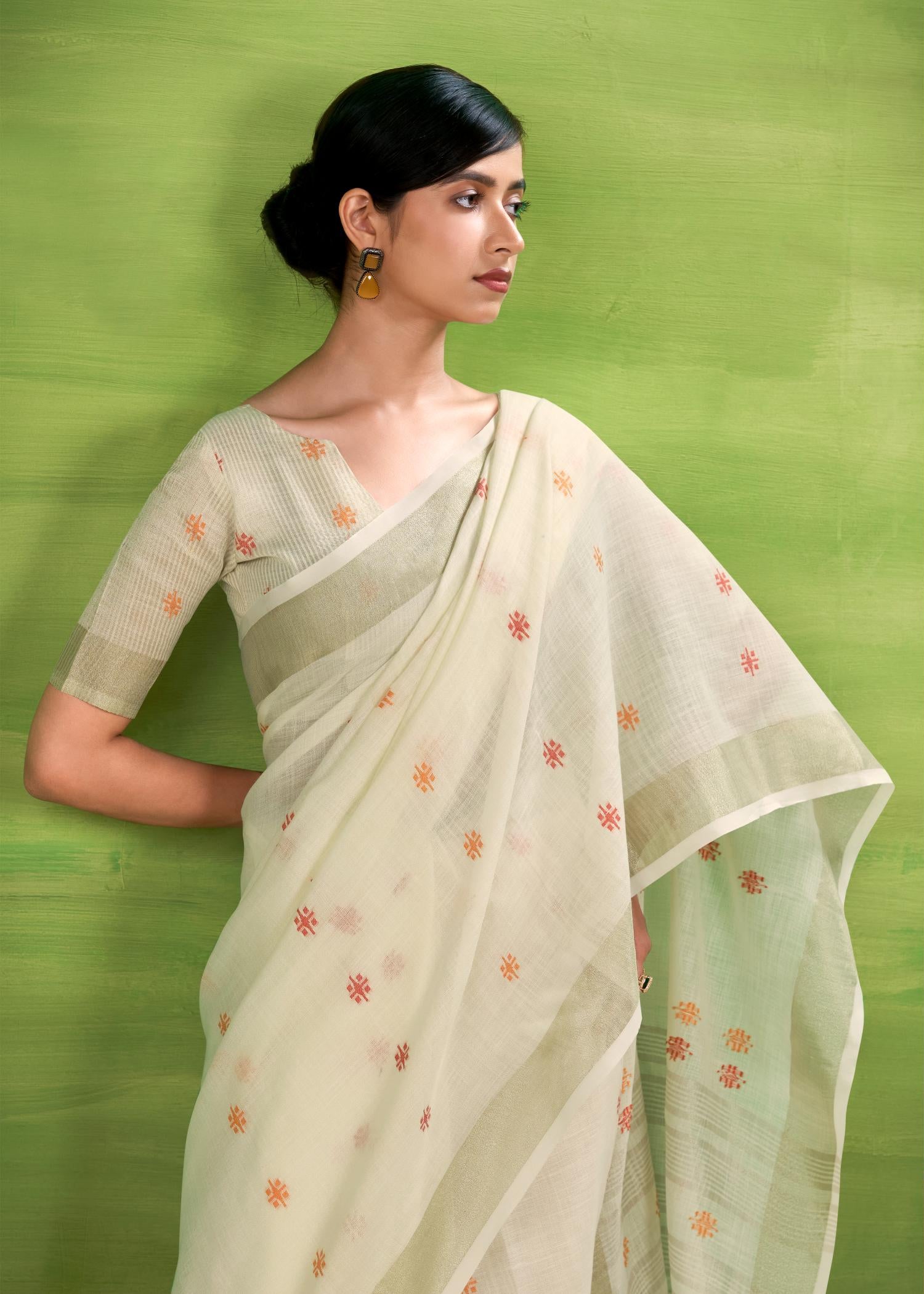 Pearl White Woven Linen Cotton Soft Silk Saree