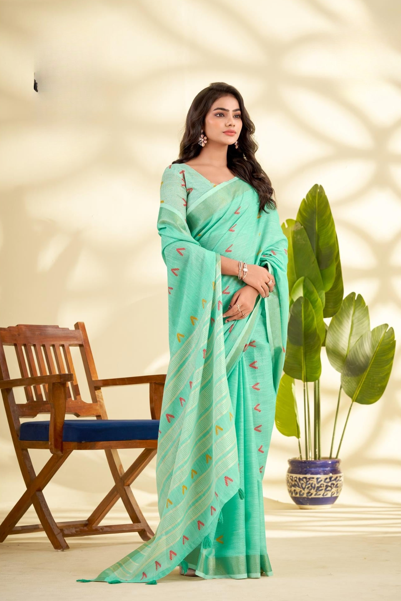 Green Handloom Woven Linen Sot Silk Saree