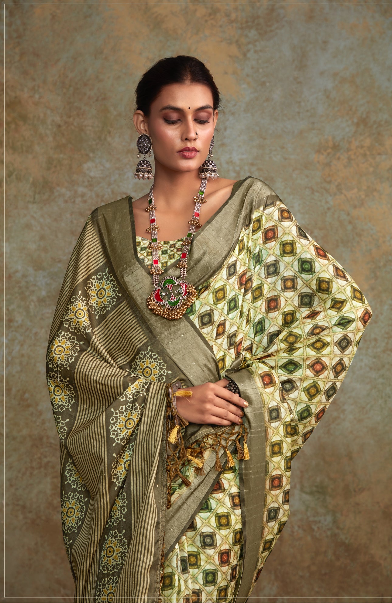 Raw Green Banarasi Lining Digital Printed Saree RP7