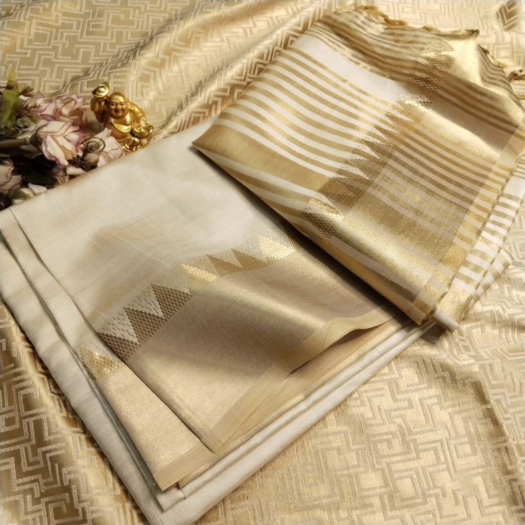 Vanilla White Woven Moss Chiffon Handloom Weaving Silk Saree