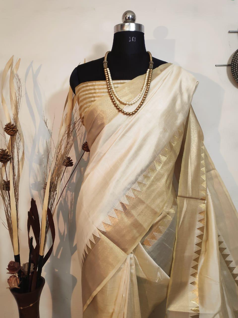 Vanilla White Woven Moss Chiffon Handloom Weaving Silk Saree