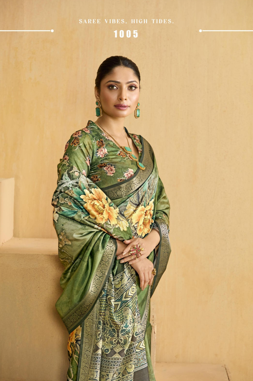 Green Flower Soft Silk Weaving Border Saree