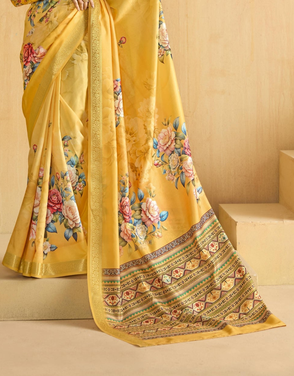 Yellow Flower Soft Silk Weaving Border Saree