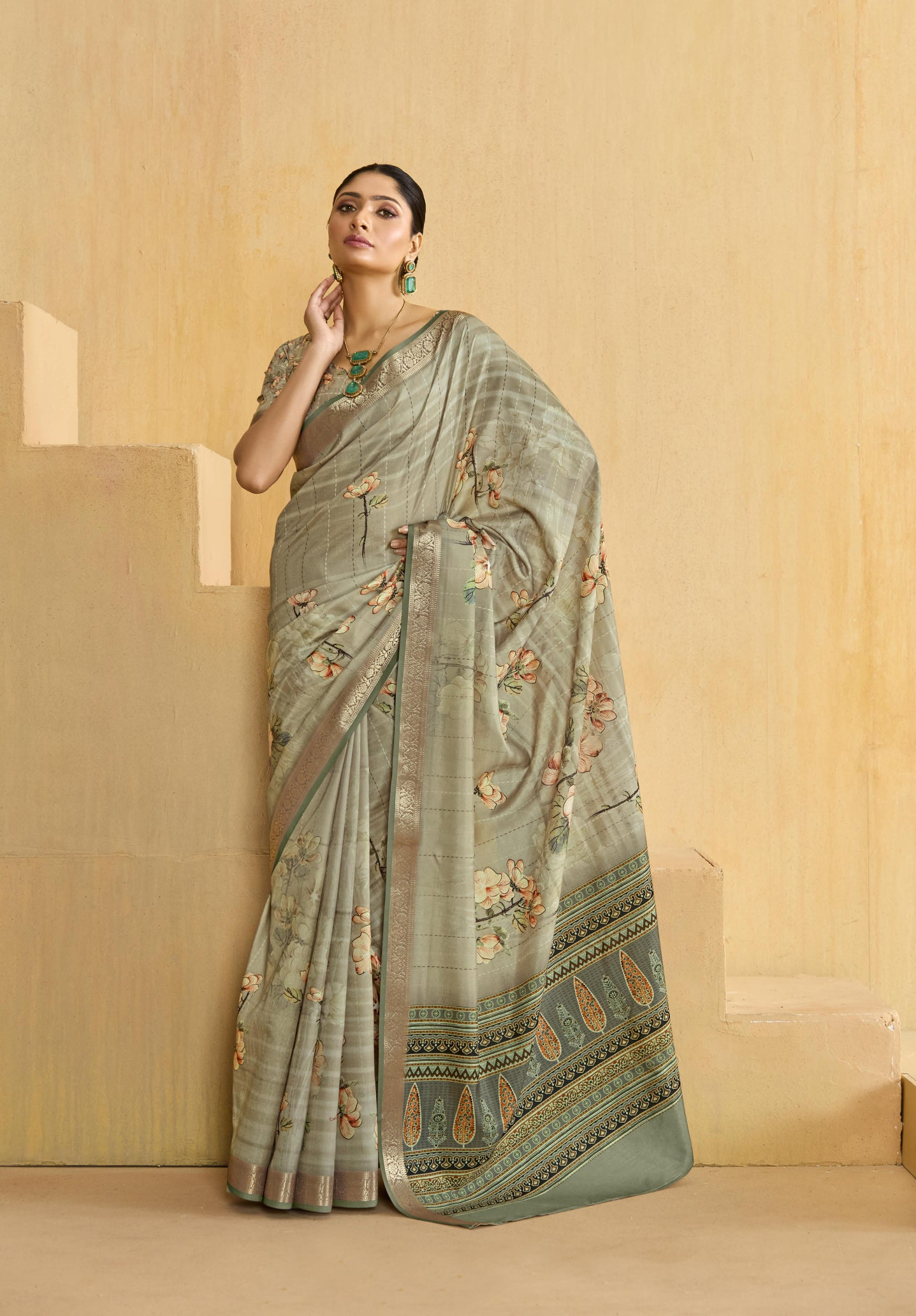 Light Grey Flower Soft Silk Weaving Border Saree