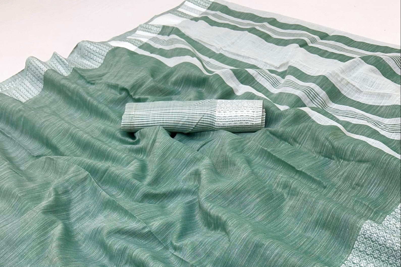 Sea Green Pure Handloom Woven Linen Soft Saree