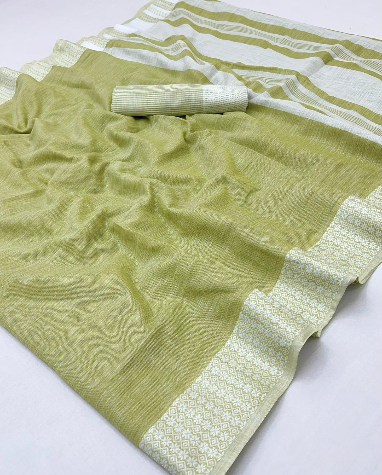 Pista Pure Handloom Woven Linen Soft Saree
