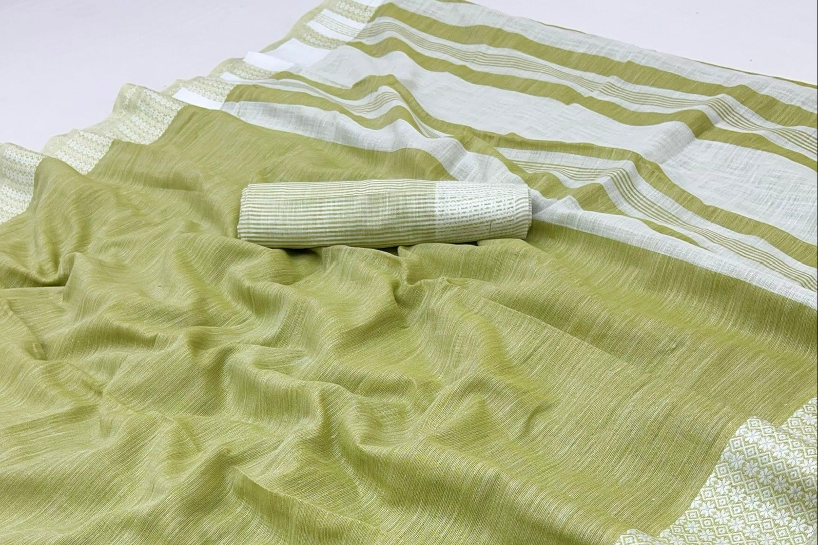 Pista Pure Handloom Woven Linen Soft Saree