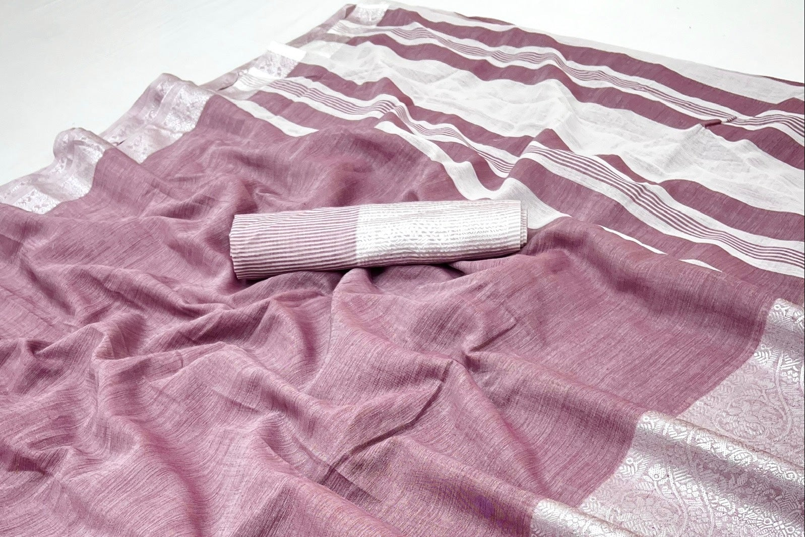 Salmon Pink Pure Handloom Woven Linen Soft Saree