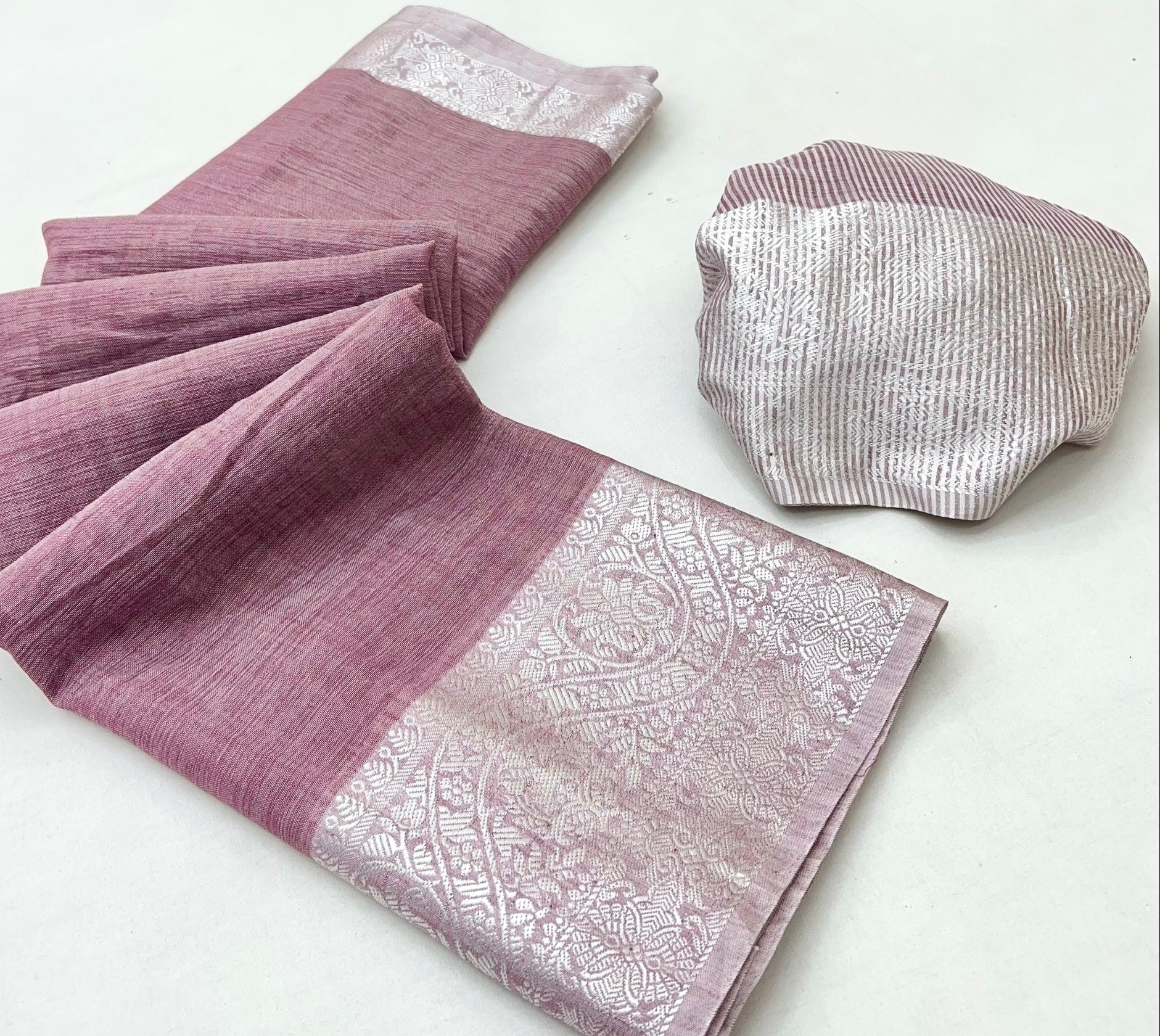 Salmon Pink Pure Handloom Woven Linen Soft Saree