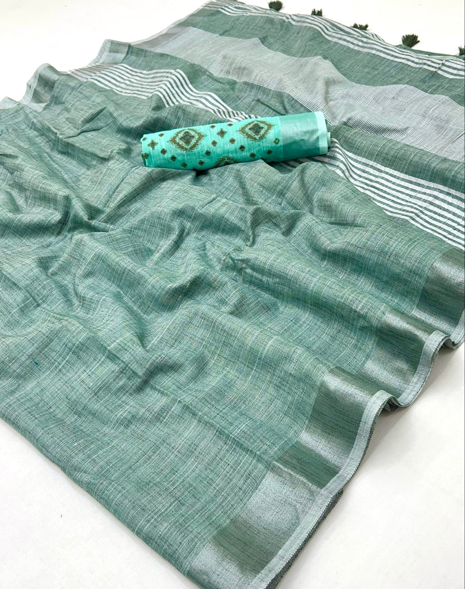 Mint Rama Pure Handloom Woven Linen Soft Saree