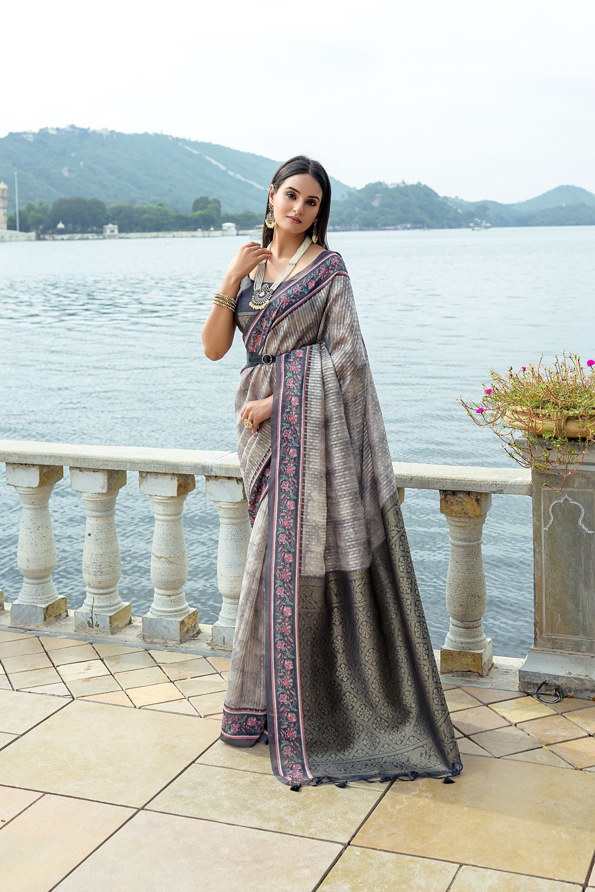 Glaucous Grey Soft Raw Silk Saree With Flower Printed Contrast Border