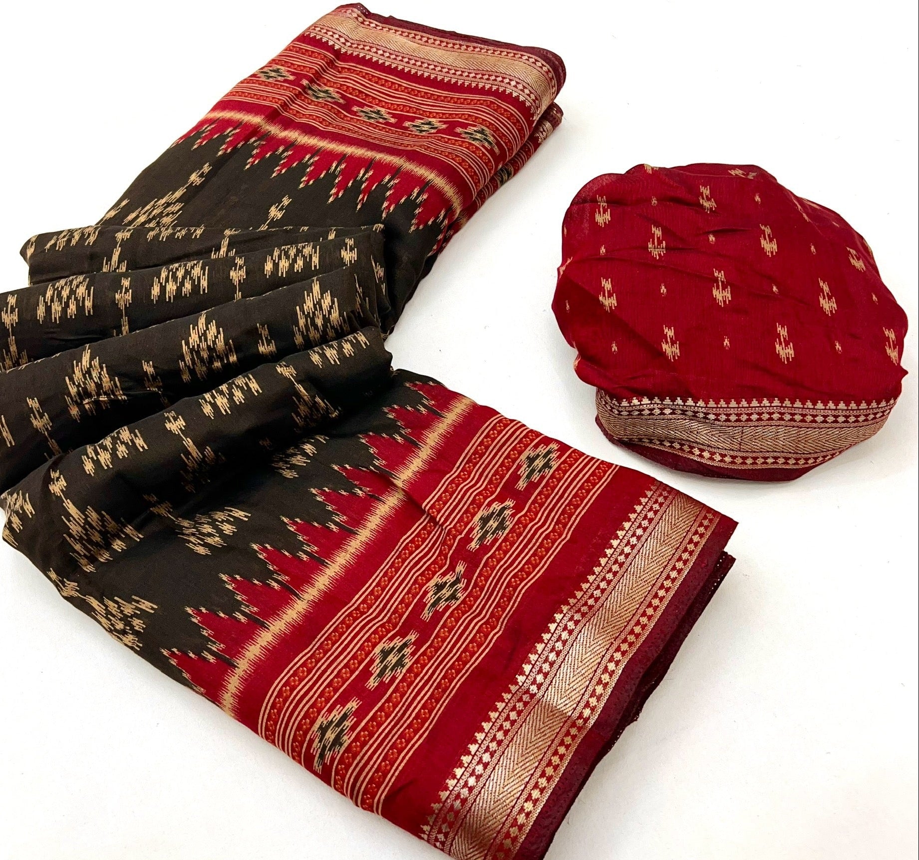 Outstanding Black Mul Mul cotten Soft Silk saree With Blouse Piece