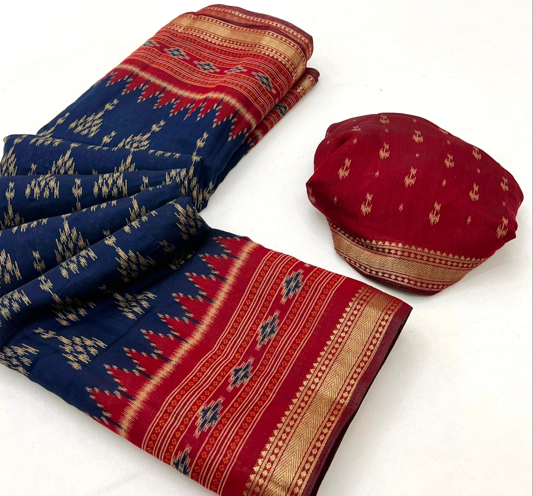 Luxuriant Blue Mul Mul cotten Soft Silk saree With Blouse Piece