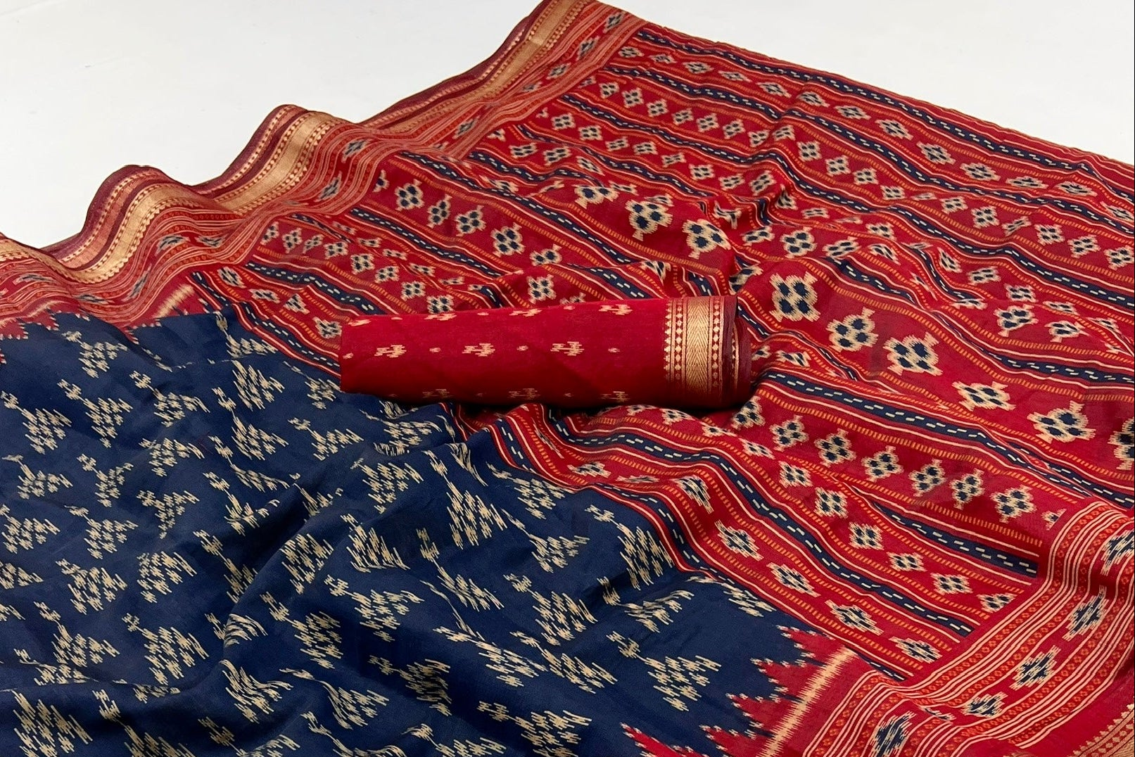 Luxuriant Blue Mul Mul cotten Soft Silk saree With Blouse Piece