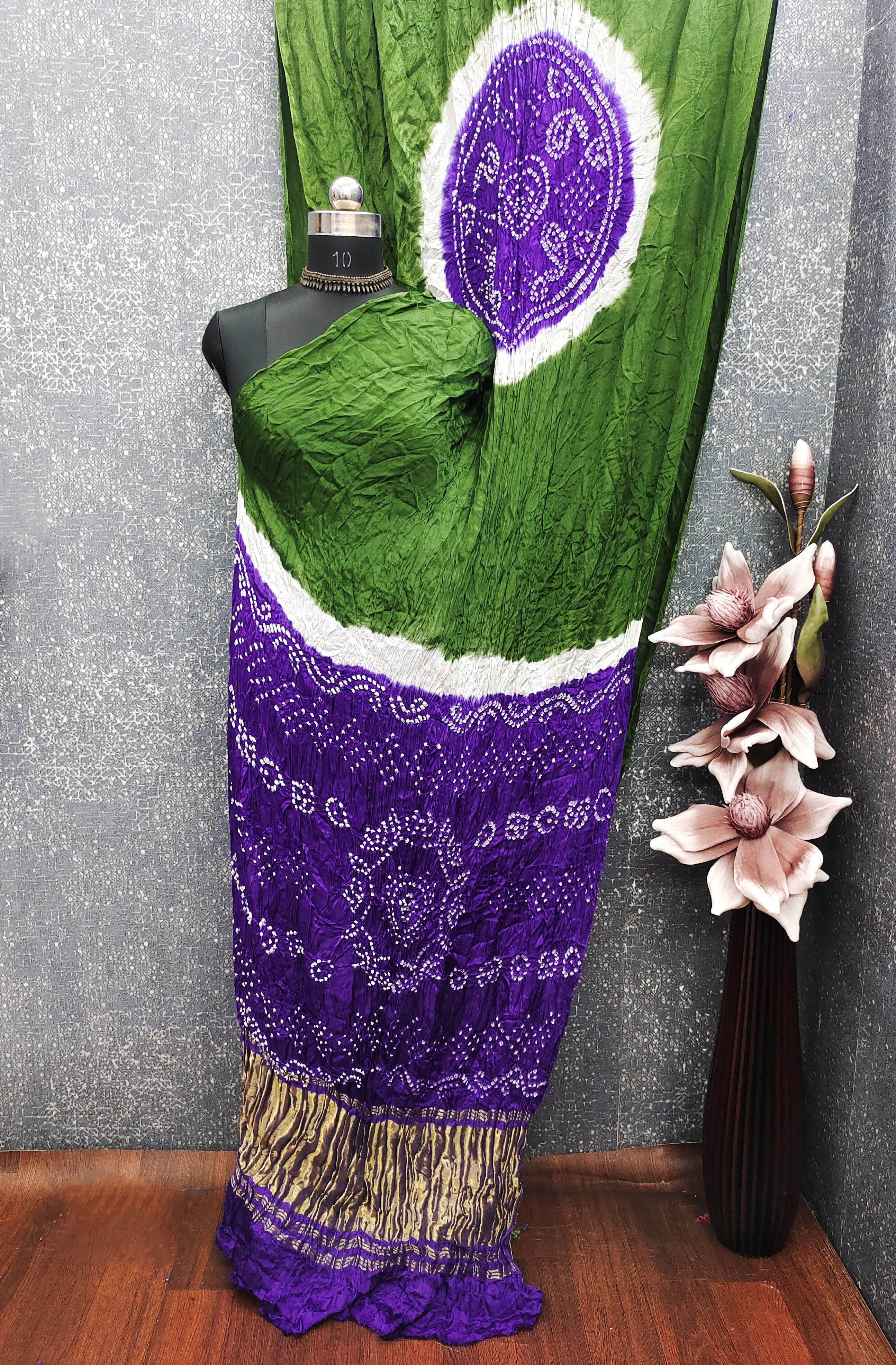 Green With Purple Kasumbo Bandhej Pure Modal Silk Shibori Bandhani With Zari Pallu