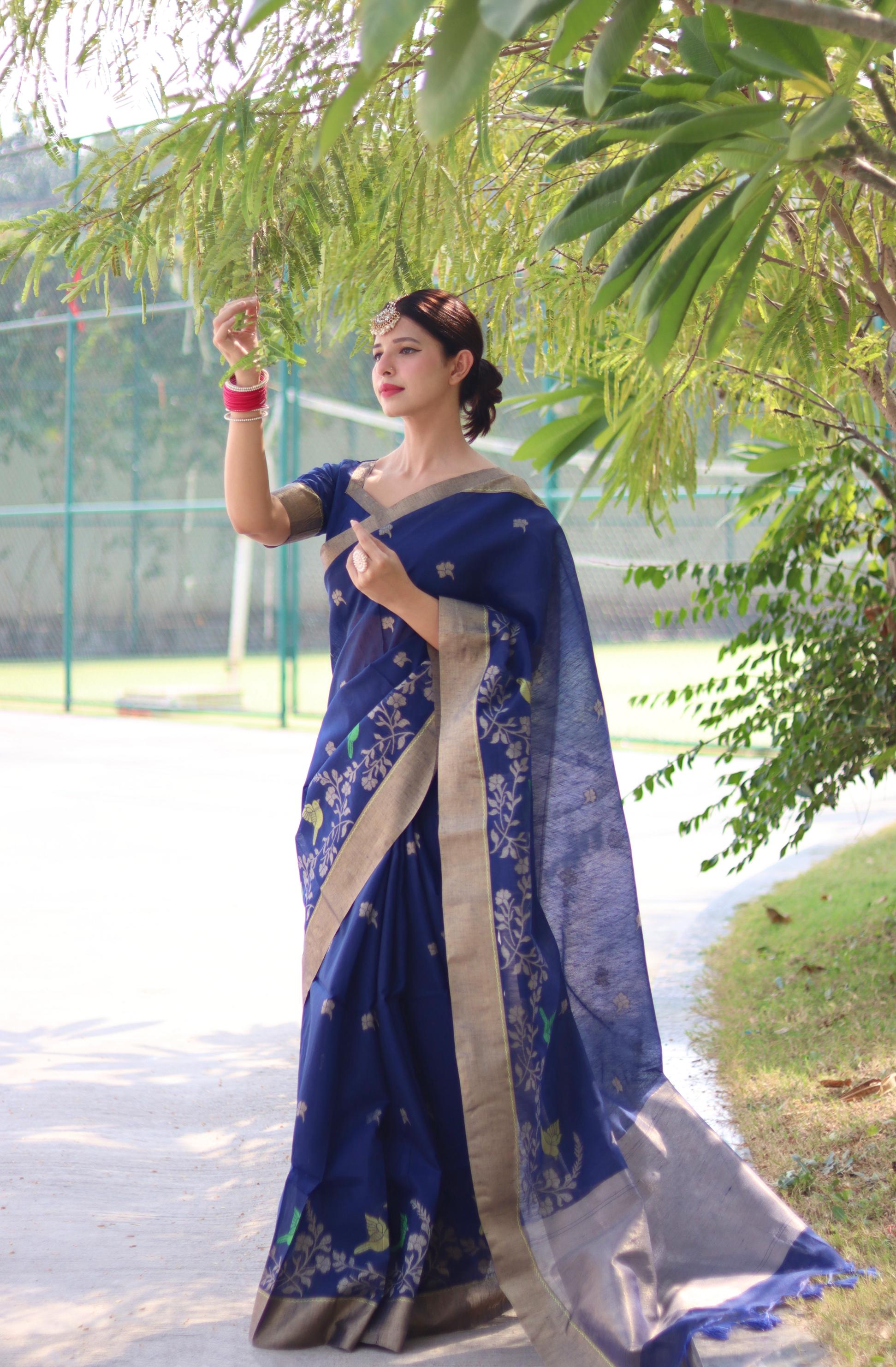 Vivacious Blue Linen Silk Saree With Hypnotic Blouse Piece