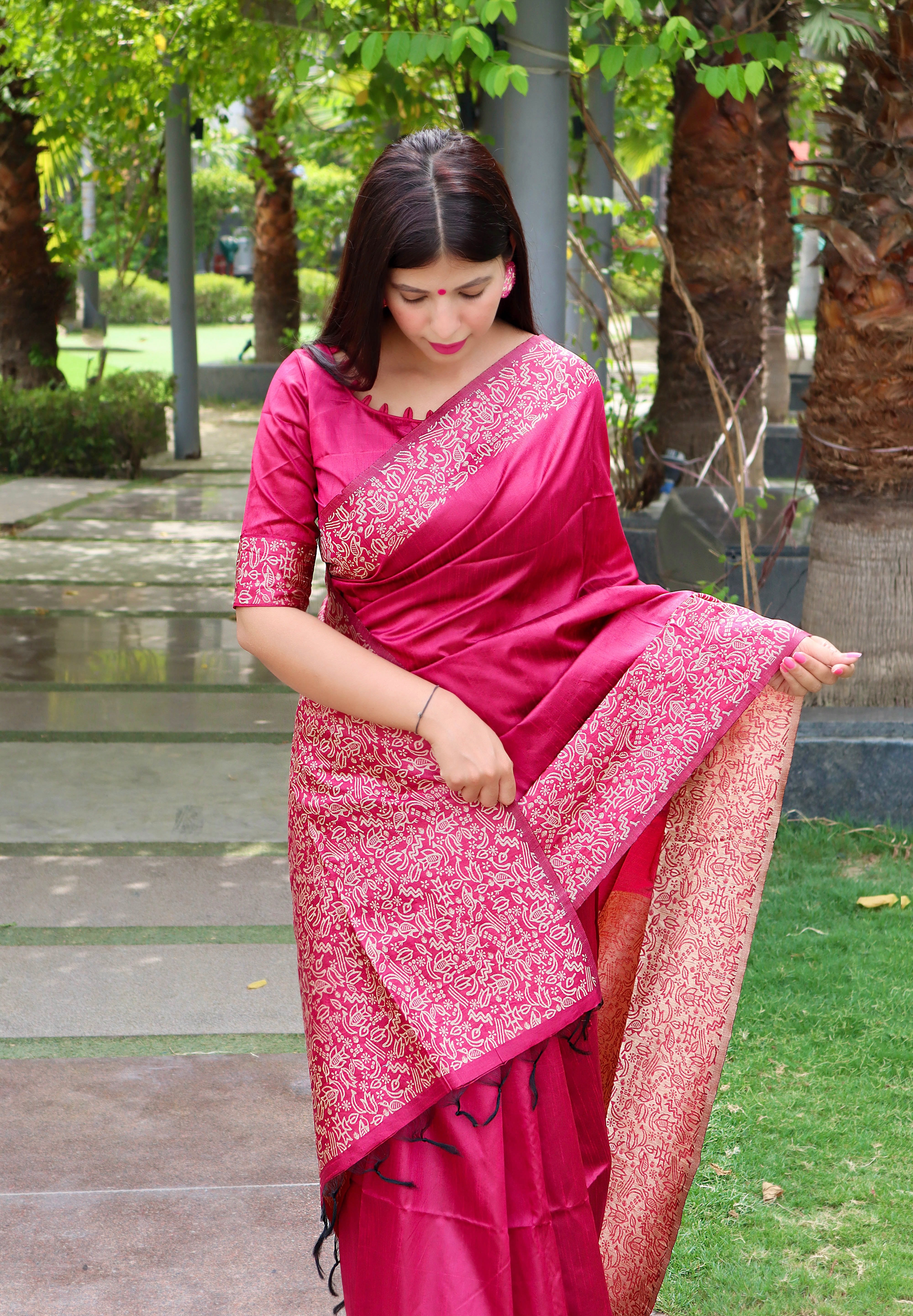 Burnt Pink Banglori Handloom Raw Silk Saree With Rich Pallu And Running Blouse Piece