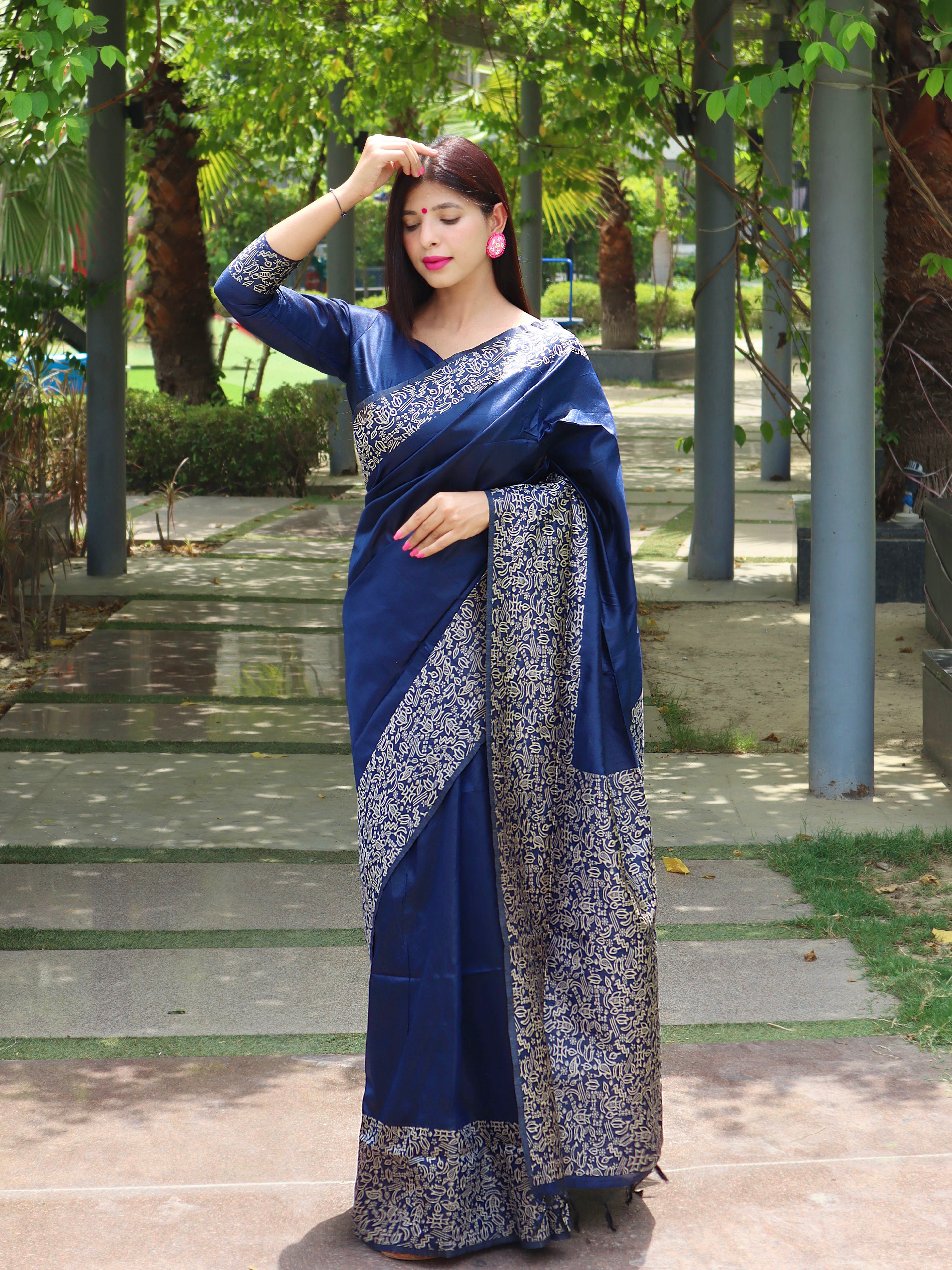 Nile Blue Banglori Handloom Raw Silk Saree With Rich Pallu And Running Blouse Piece