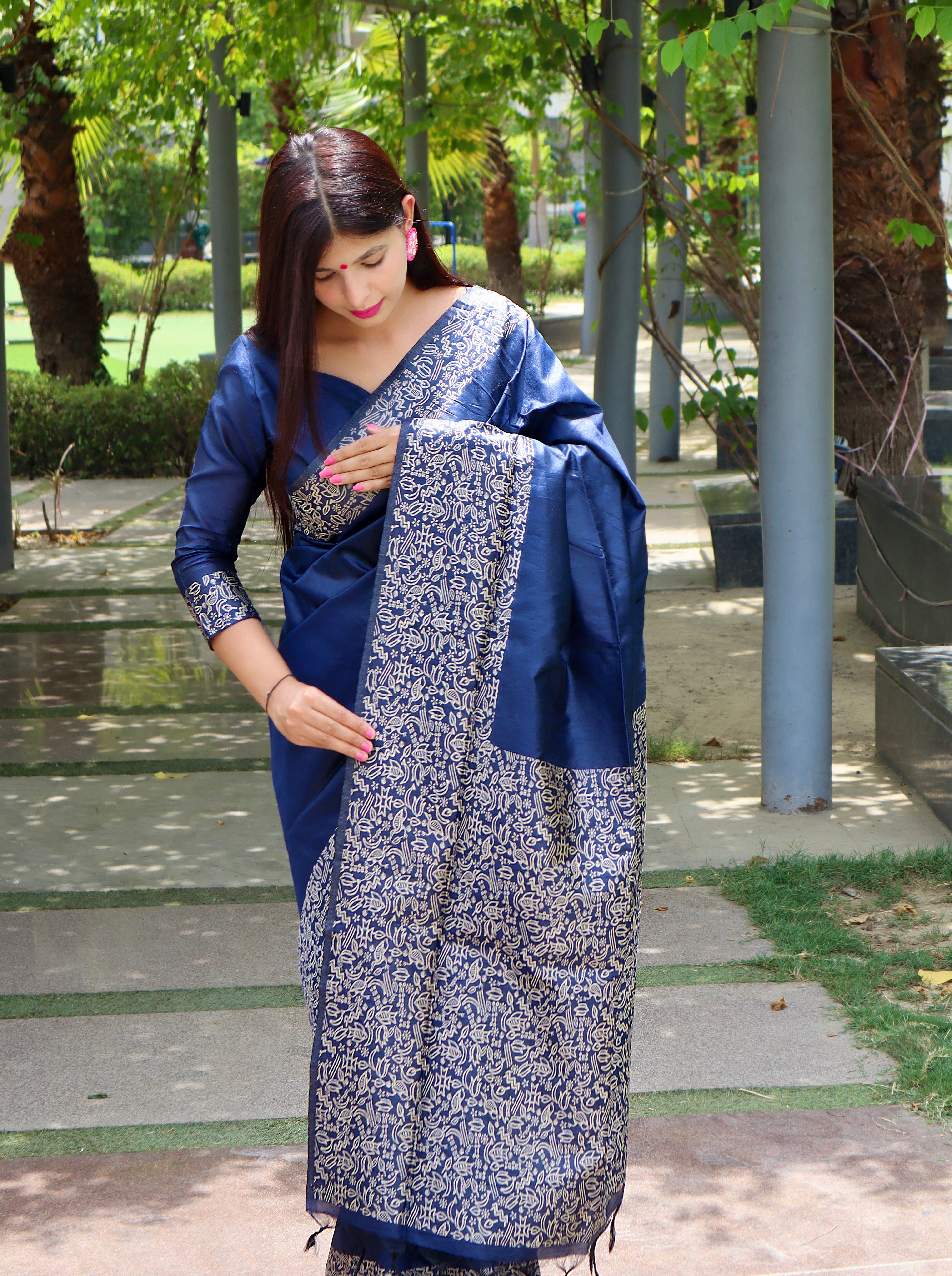 Nile Blue Banglori Handloom Raw Silk Saree With Rich Pallu And Running Blouse Piece