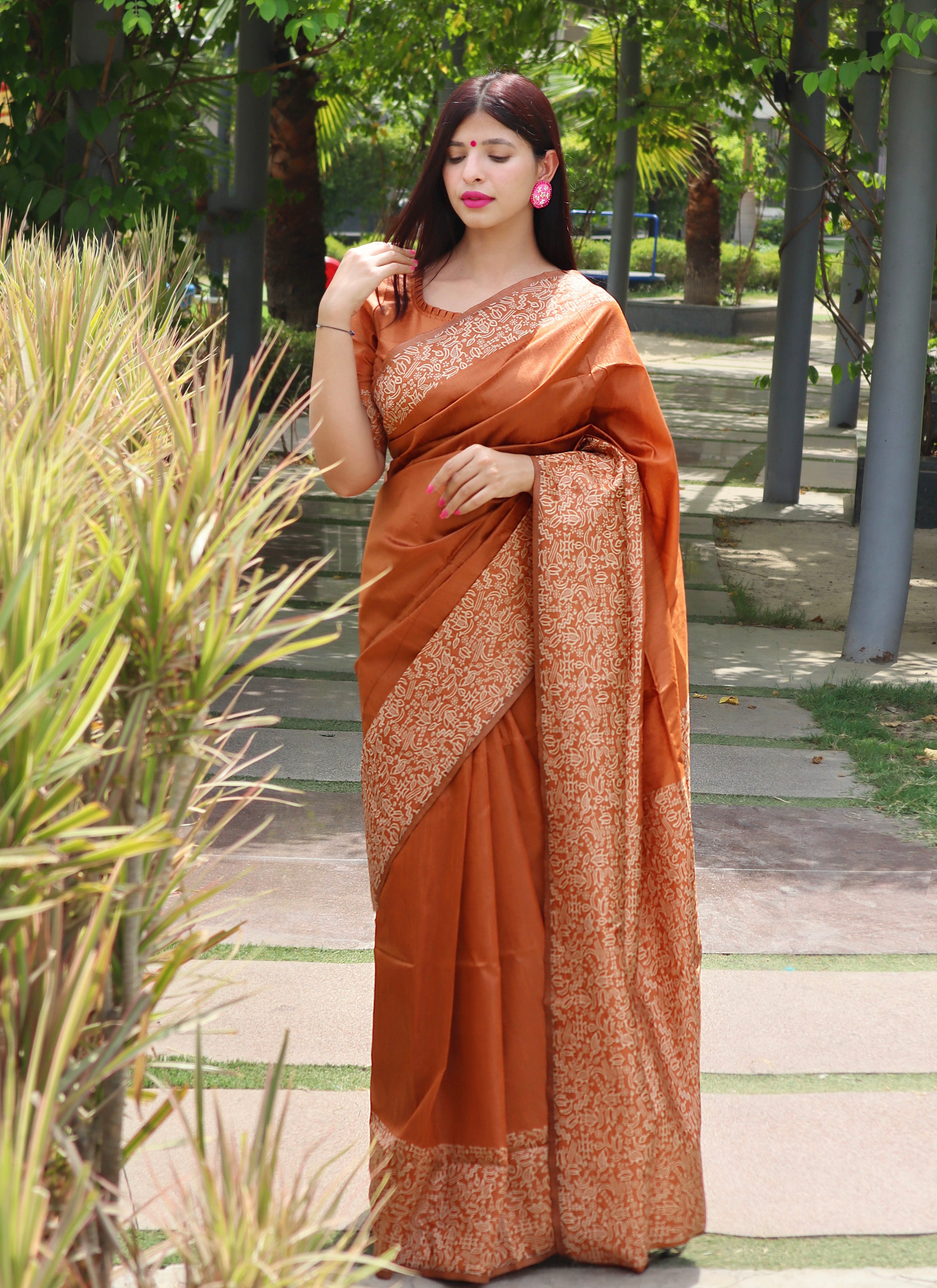 Orange Banglori Handloom Raw Silk Saree With Rich Pallu And Running Blouse Piece