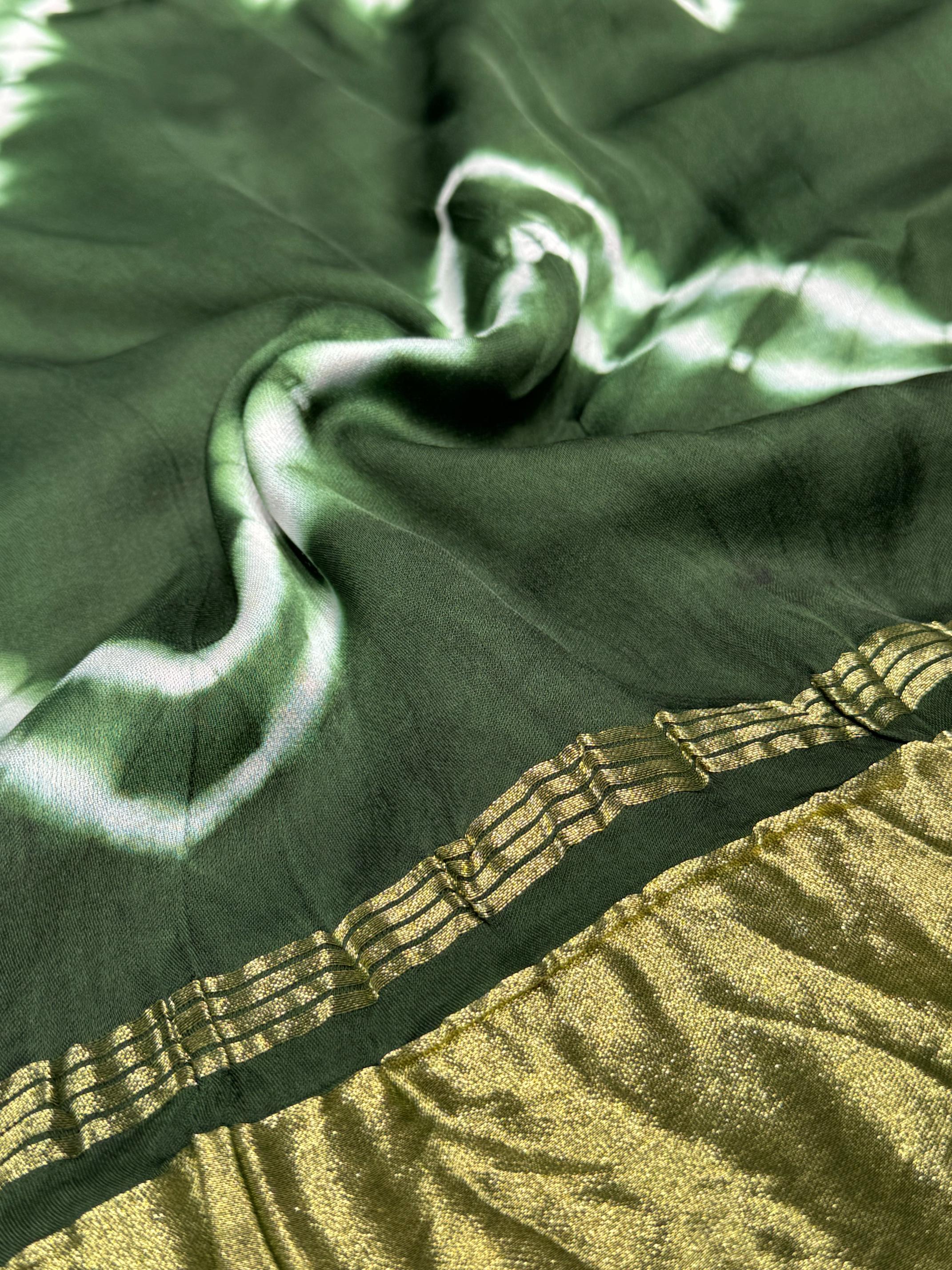 Green Leriya Modal Silk Zari Pallu Saree And Tie Dye Ajrakh