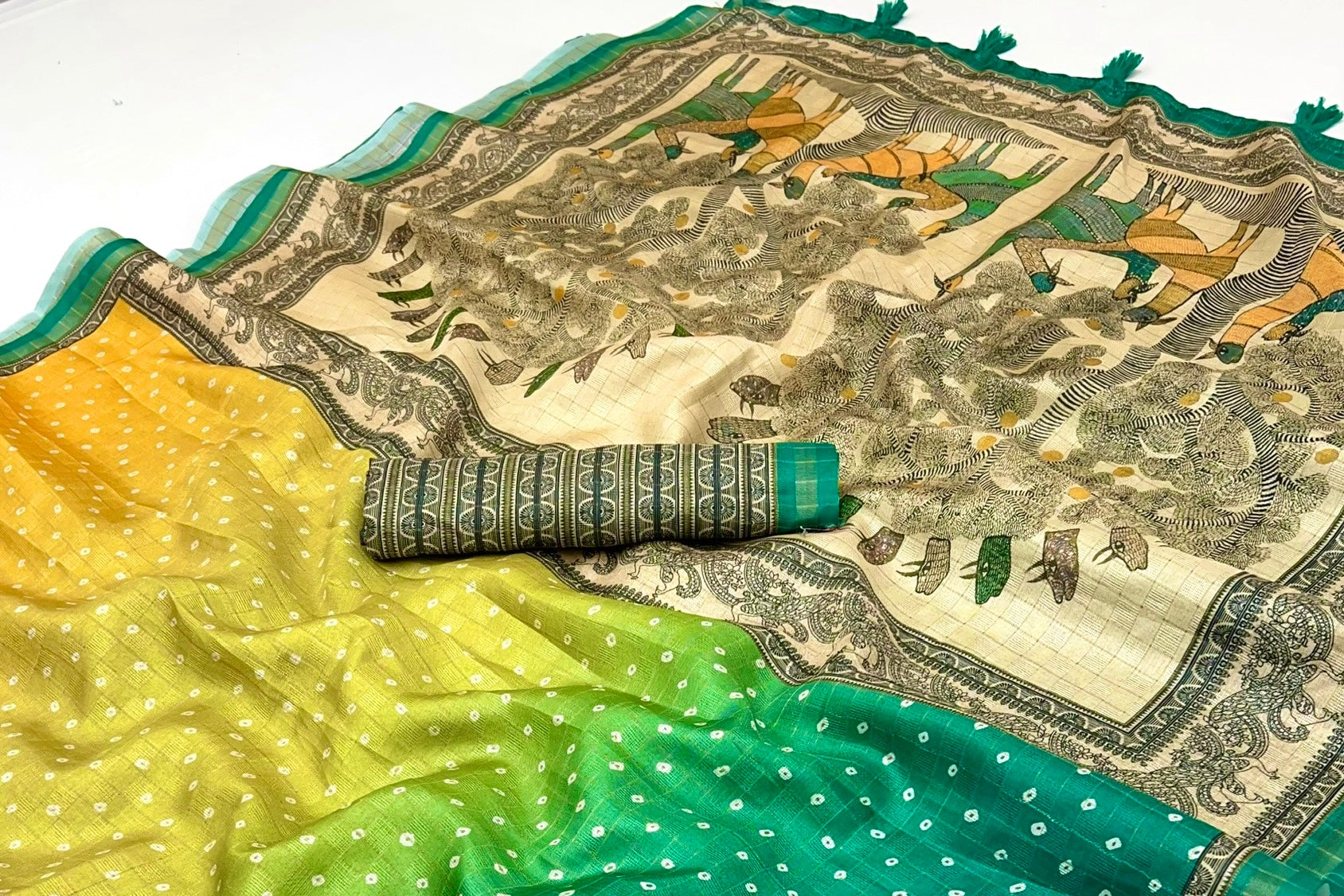 Redolent Rama Maheshwari Cotton Silk Saree Featuring Classic Bandhani Prints