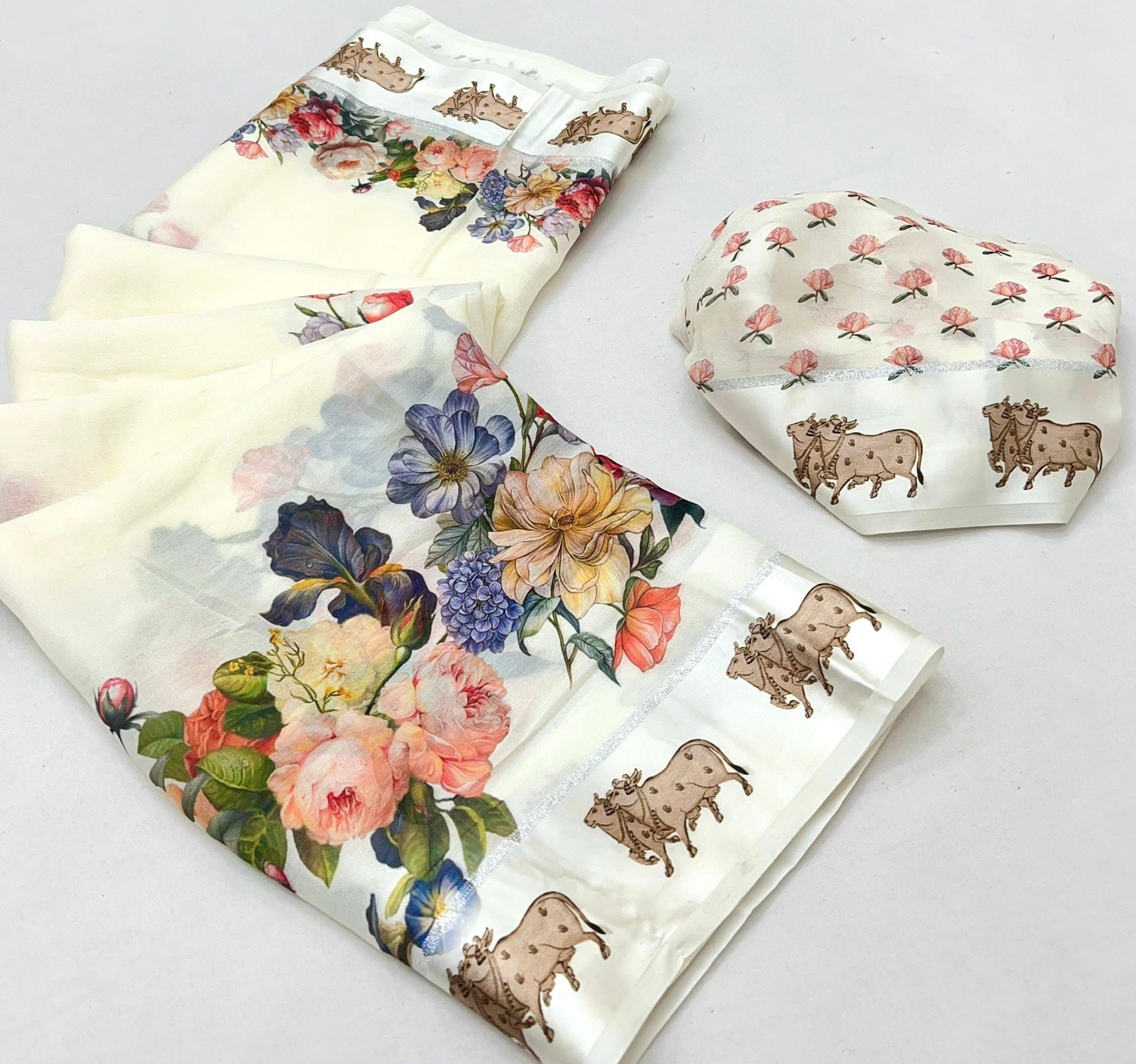 Dutch White Pure Georgette Floral Printed Trending Saree