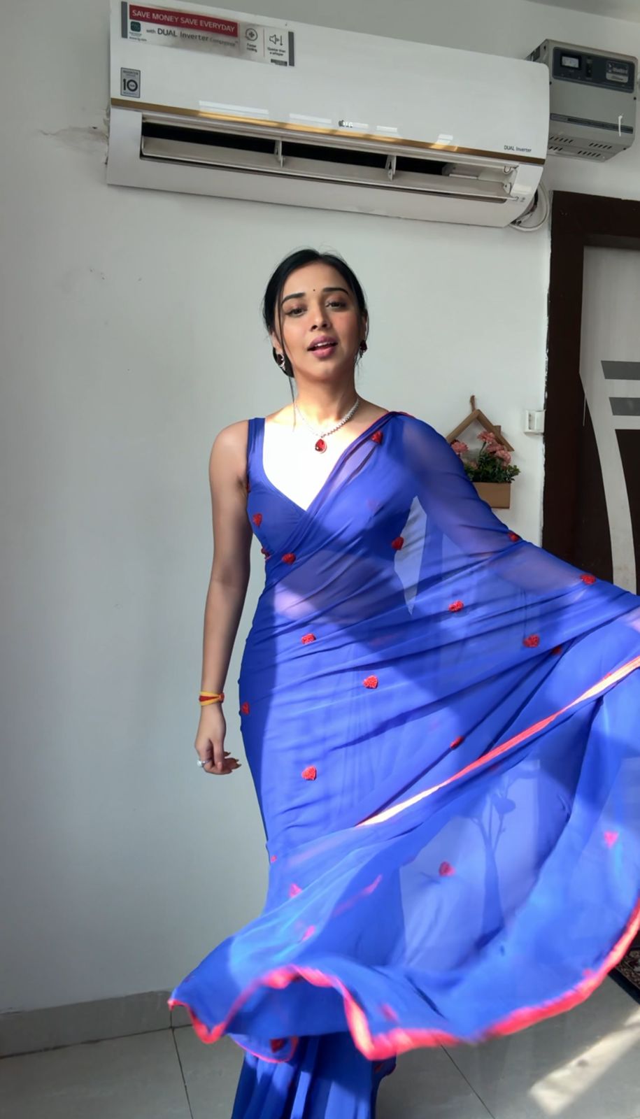 Whimsical 1-Minute Ready To Wear Blue Georgette Saree