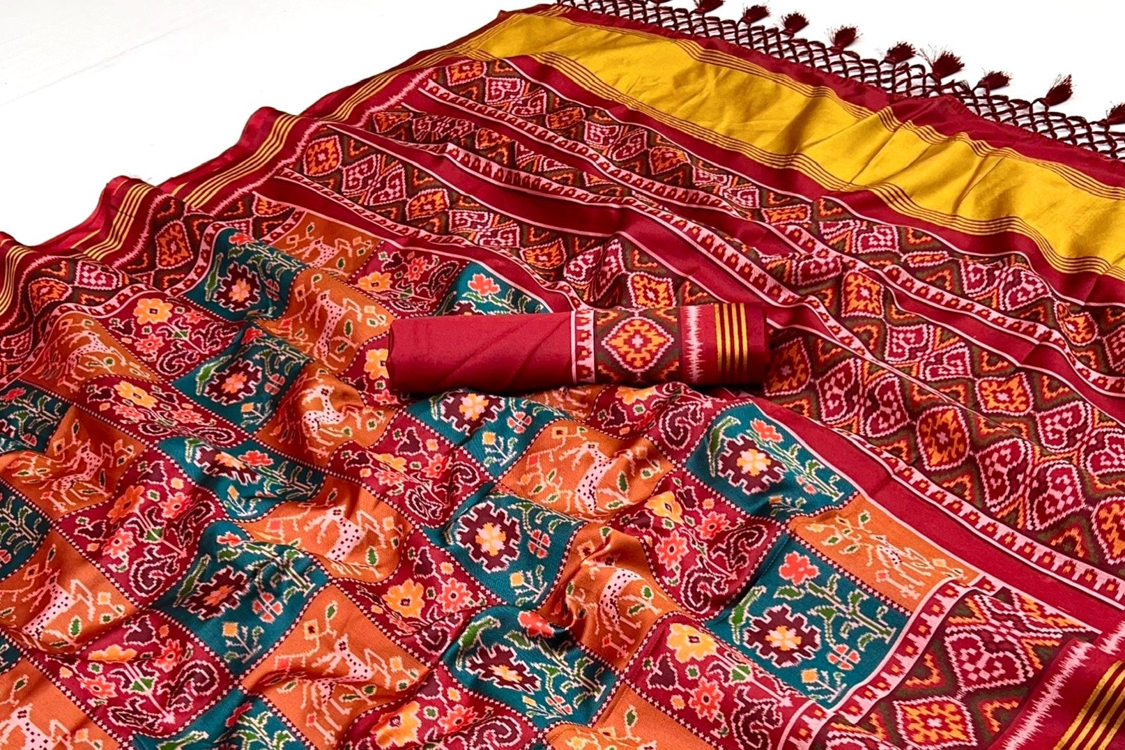 Rama With Maroon Border Handloom Patola Soft Silk Saree