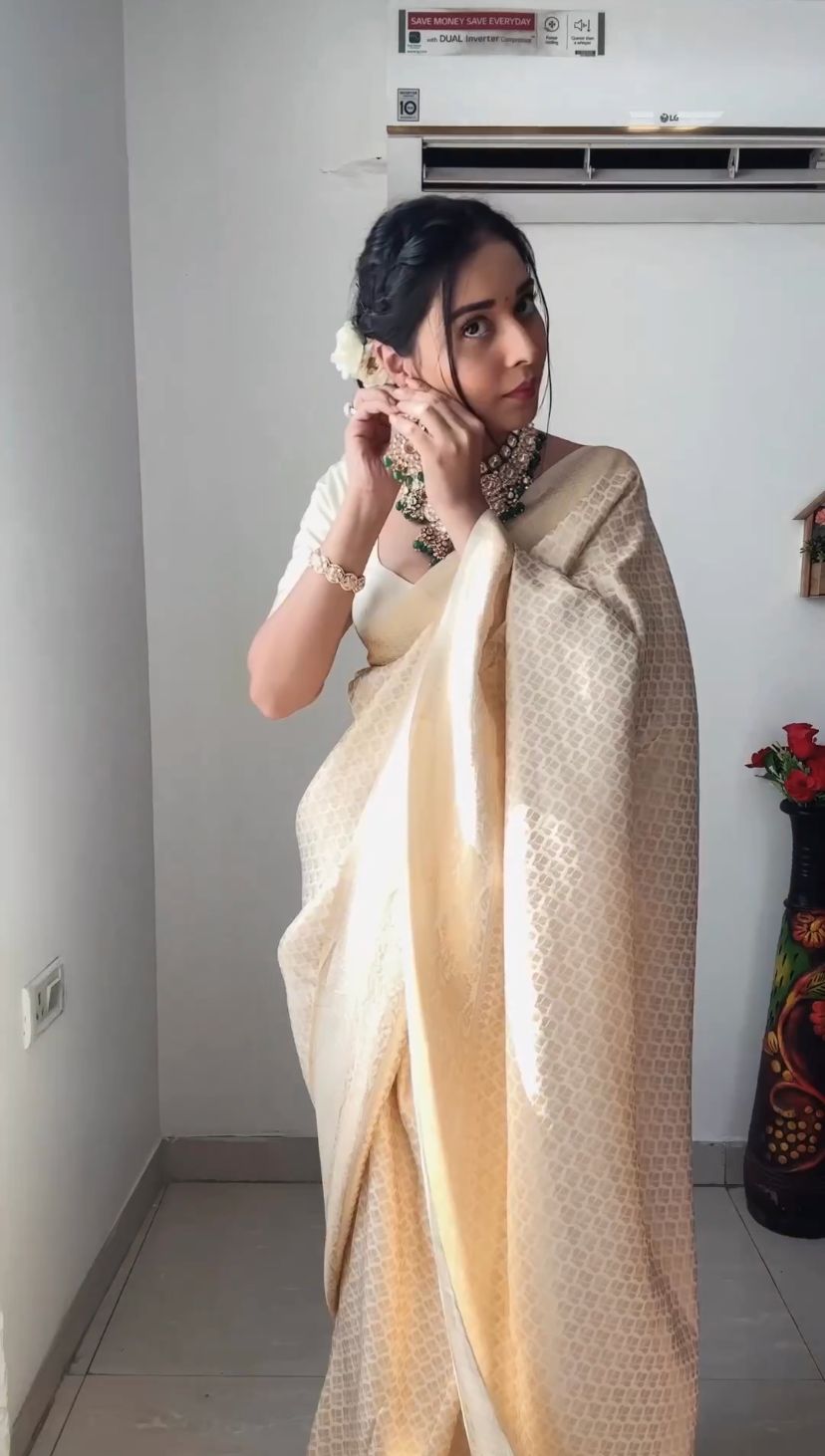 Lassitude 1-Minute Ready To Wear Beige Kanjivaram Silk Saree