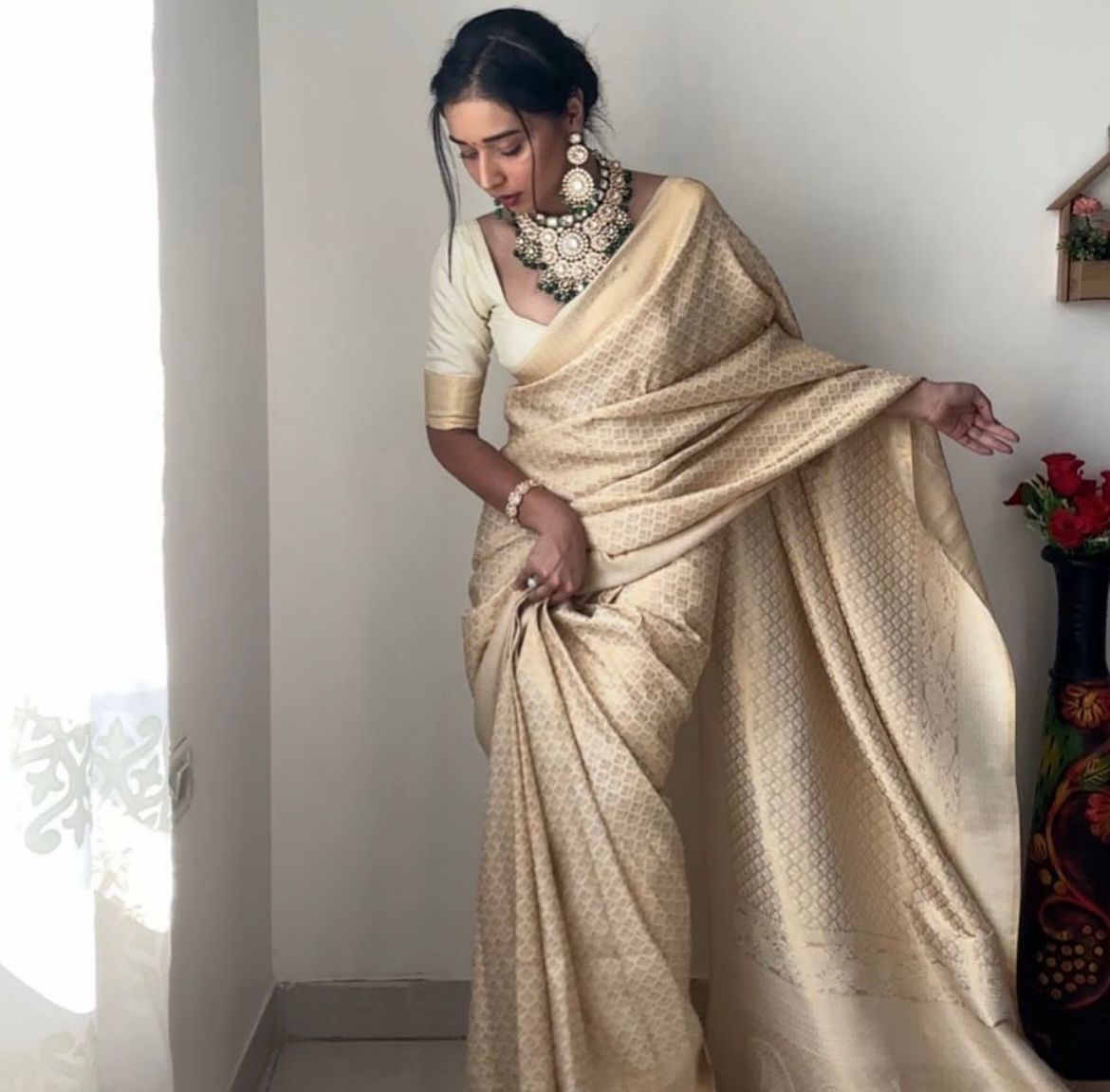 Lassitude 1-Minute Ready To Wear Beige Kanjivaram Silk Saree