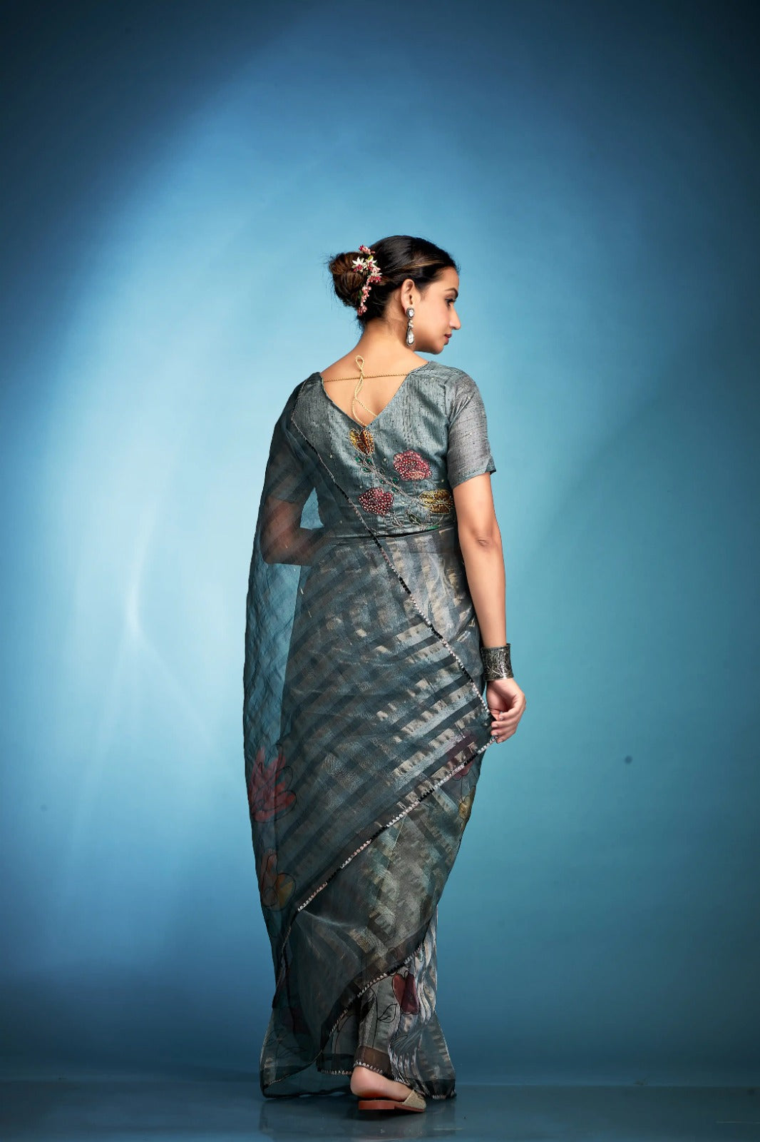 Meticulous Grey Printed Tissue Saree