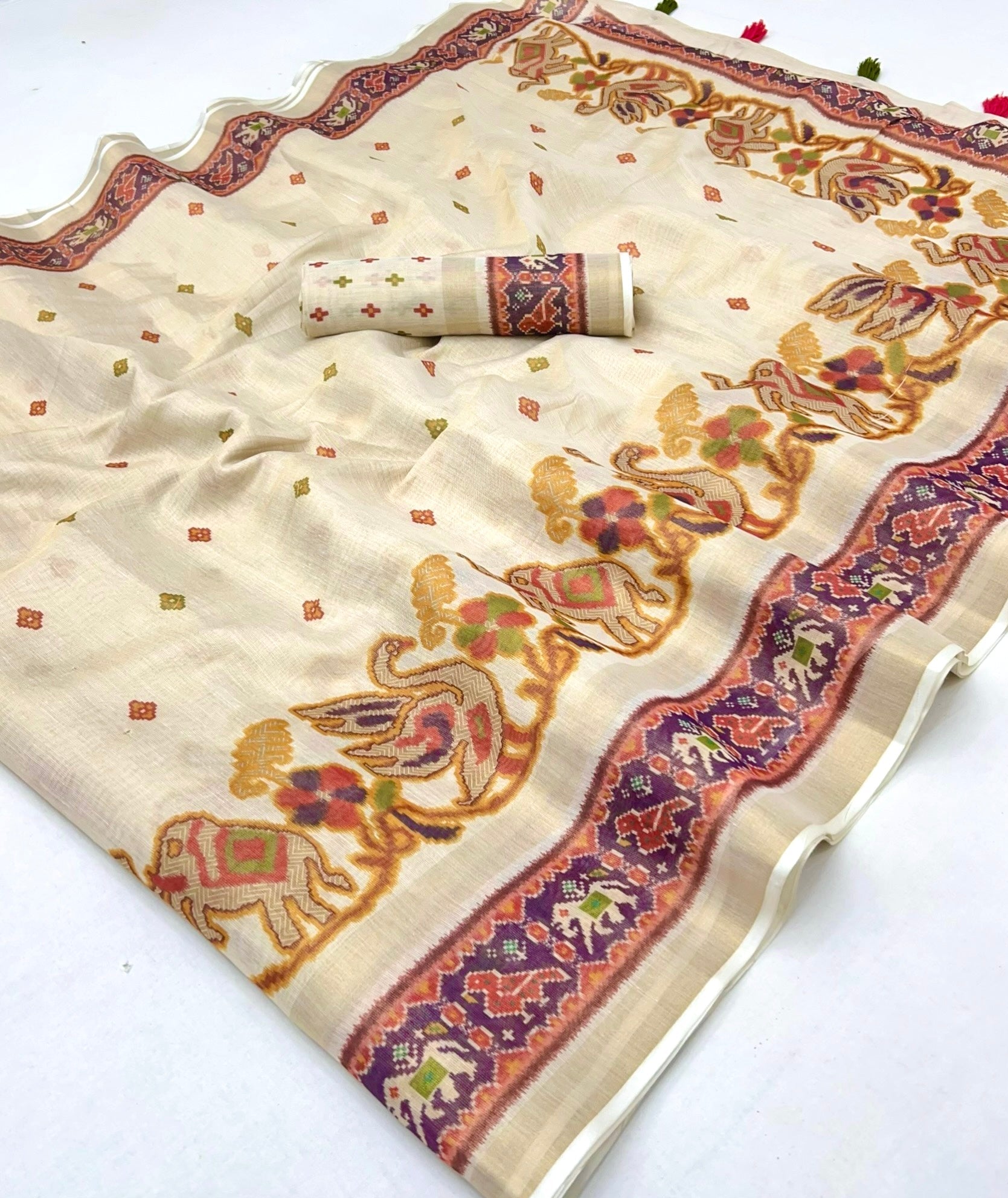 Lissome Cream Digital Printed Linen Soft Saree