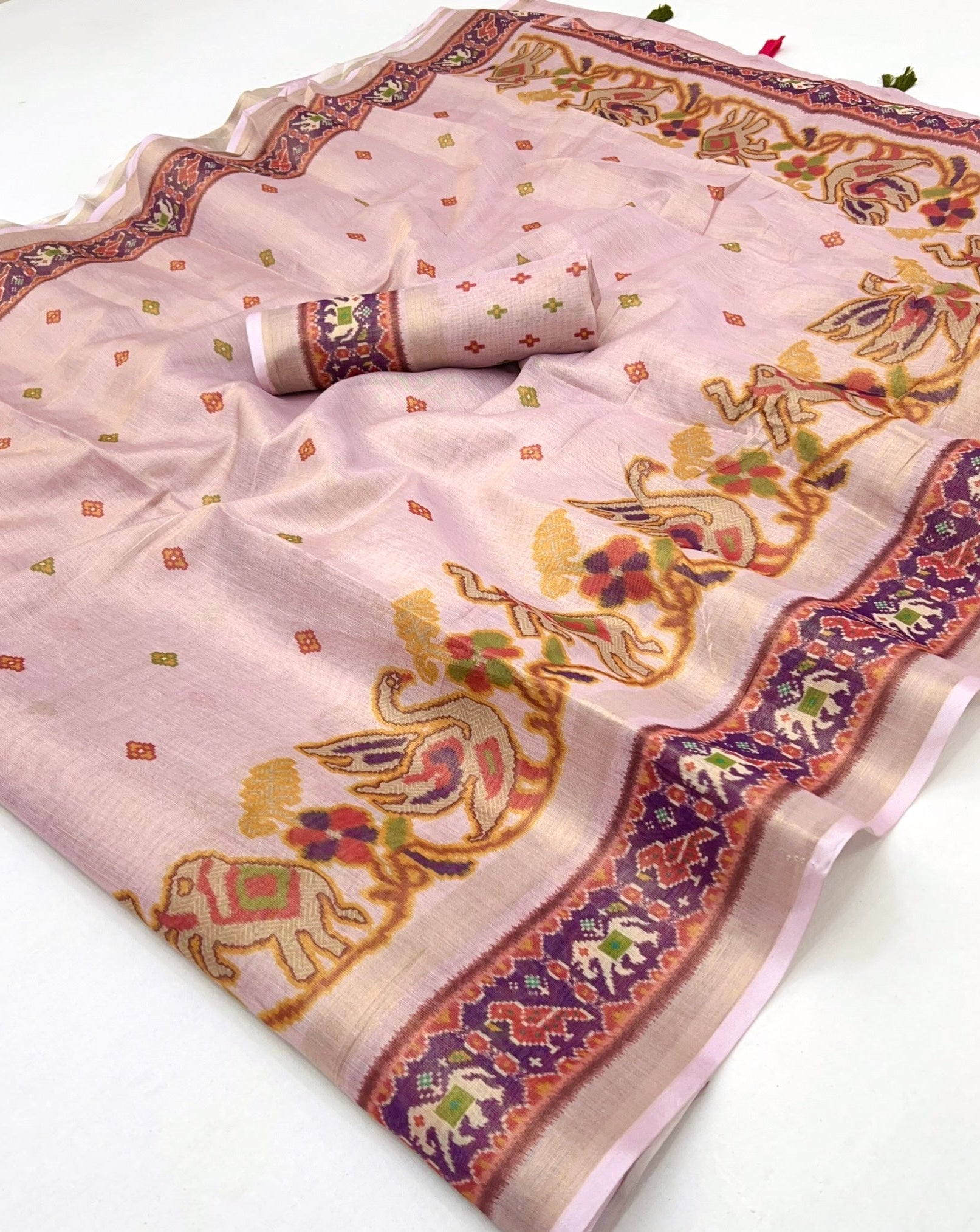 Phenomenal Light Pink Digital Printed Linen Soft Saree