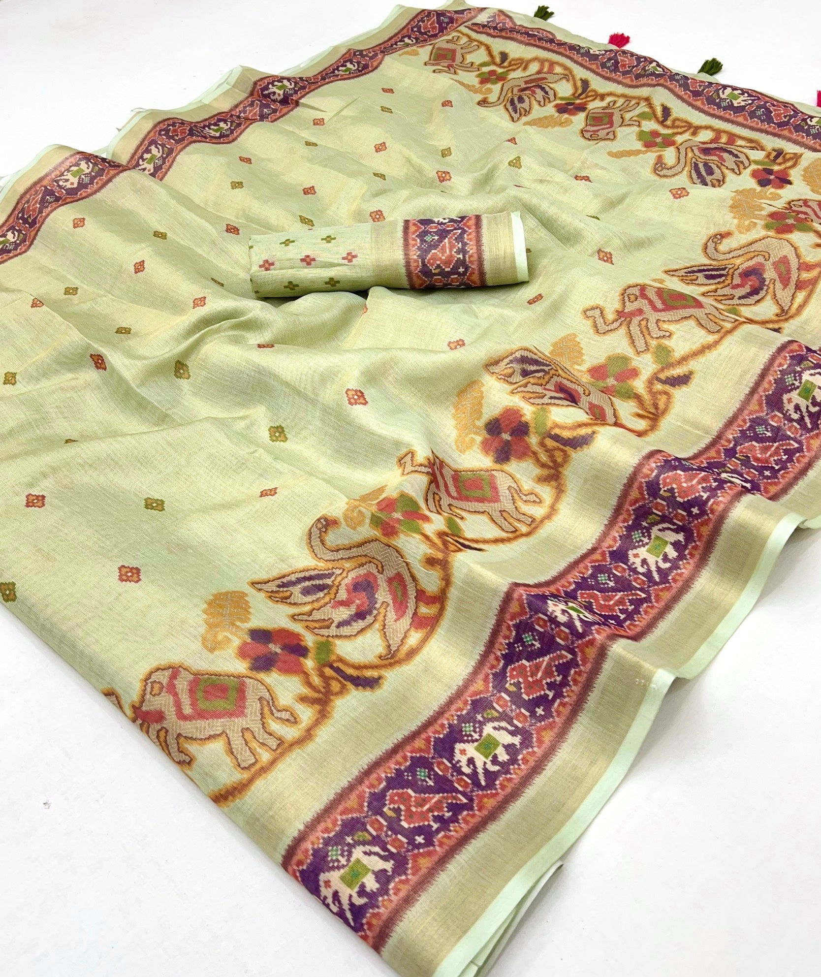 Comely Pista Digital Printed Linen Soft Saree