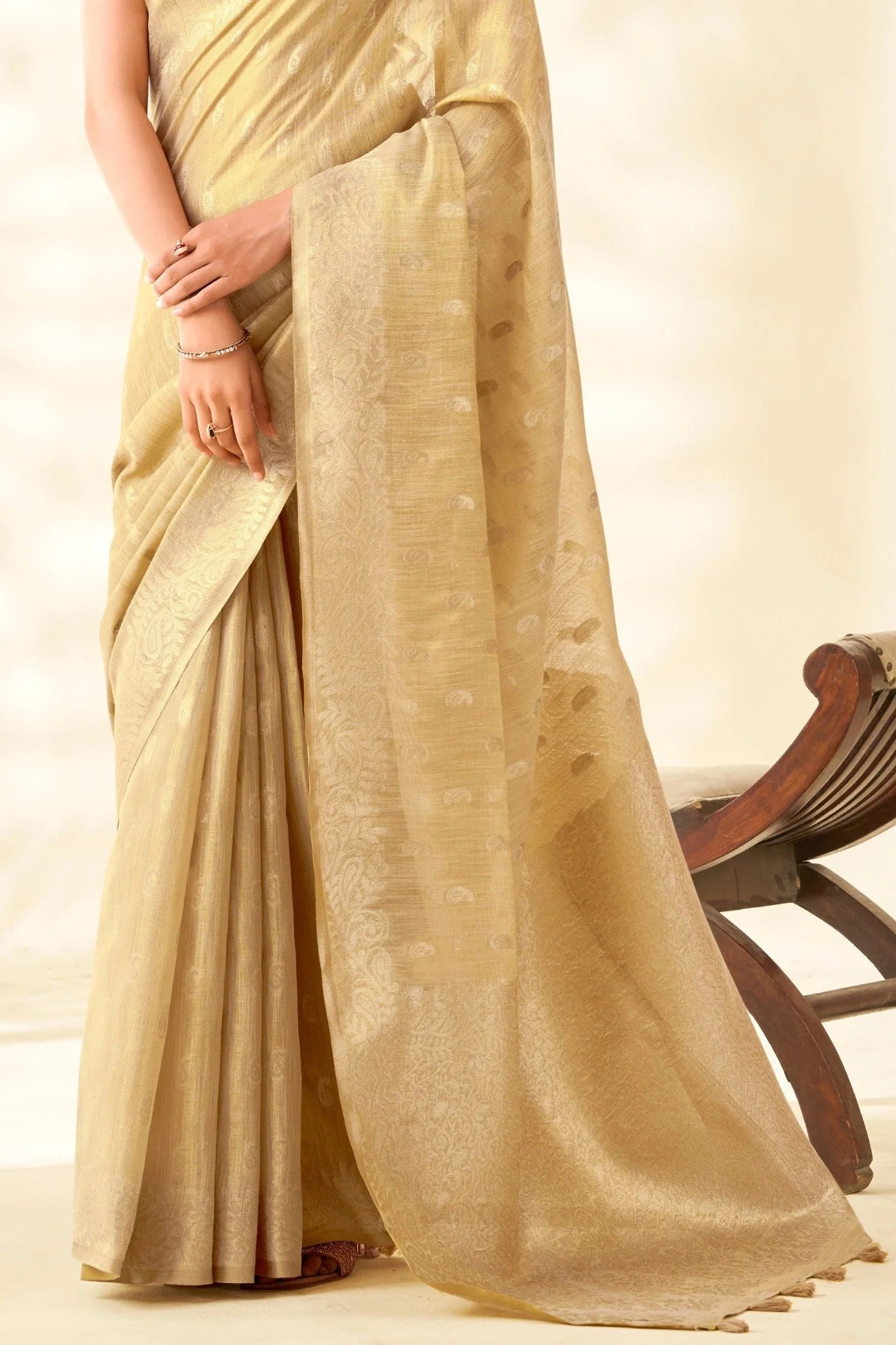 Oyster Cream Woven Tissue Linen Saree With Blouse